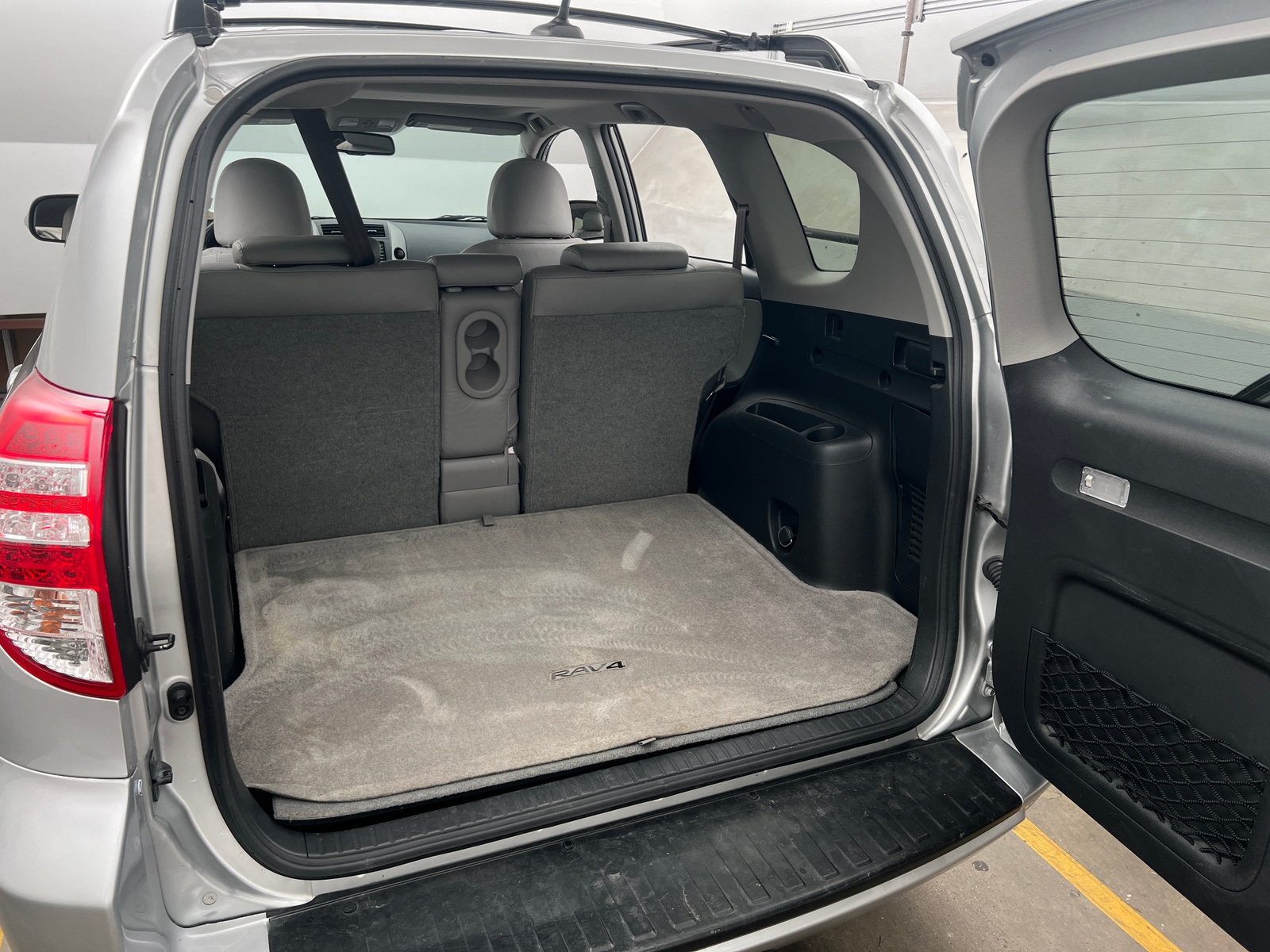 Thumbnail: 2010 Toyota RAV4 - 7