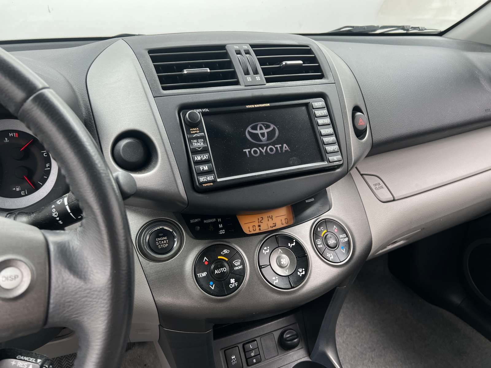 Thumbnail: 2010 Toyota RAV4 - 4