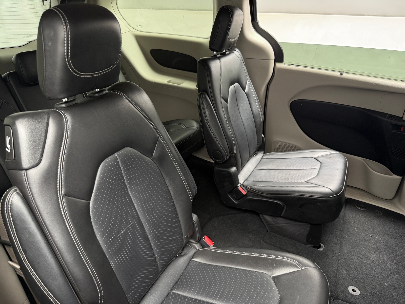 Thumbnail: 2024 Chrysler Pacifica - 5