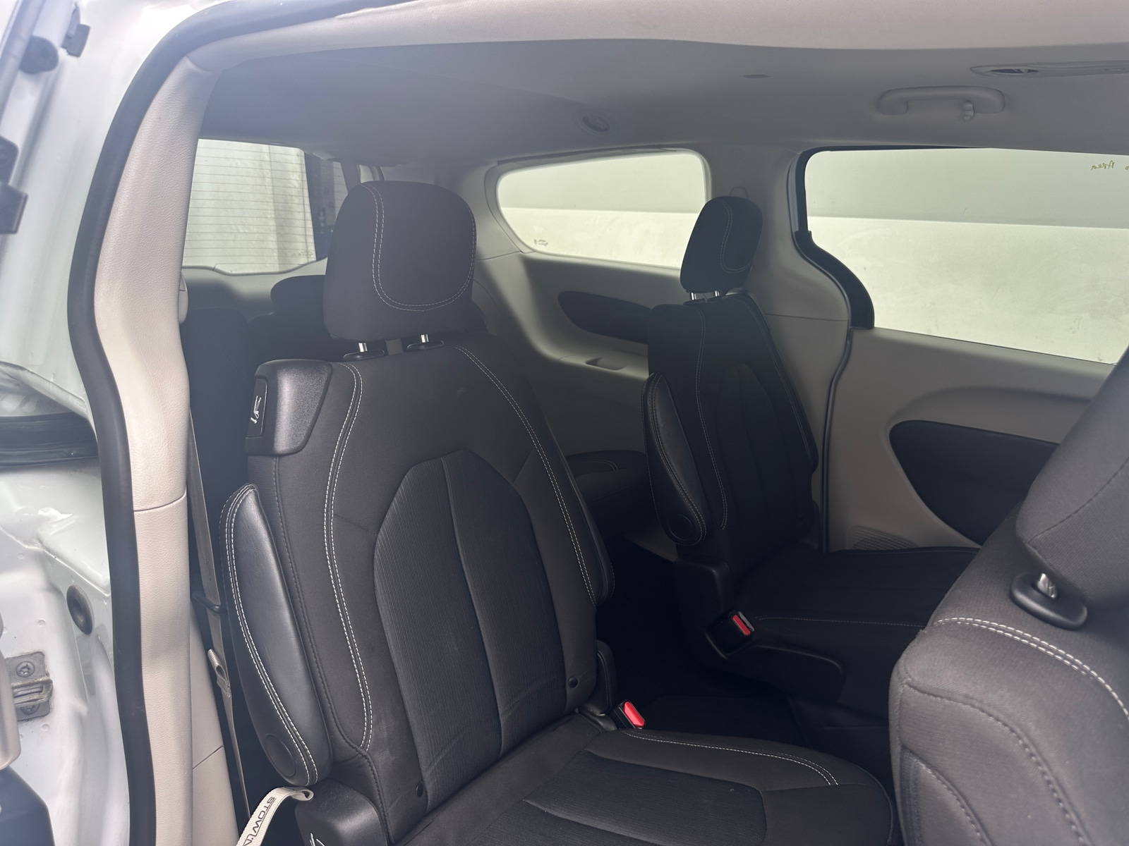 Thumbnail: 2024 Chrysler Voyager - 6