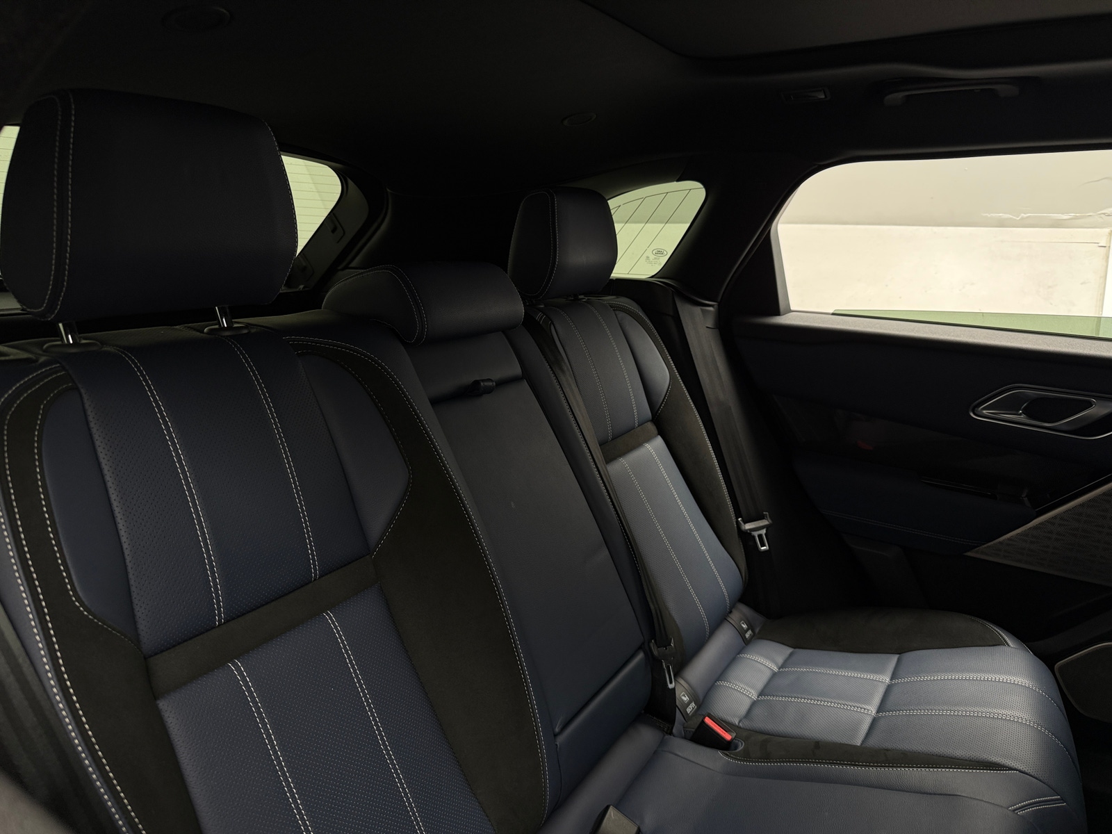 Thumbnail: 2023 Land Rover Range Rover Velar - 5