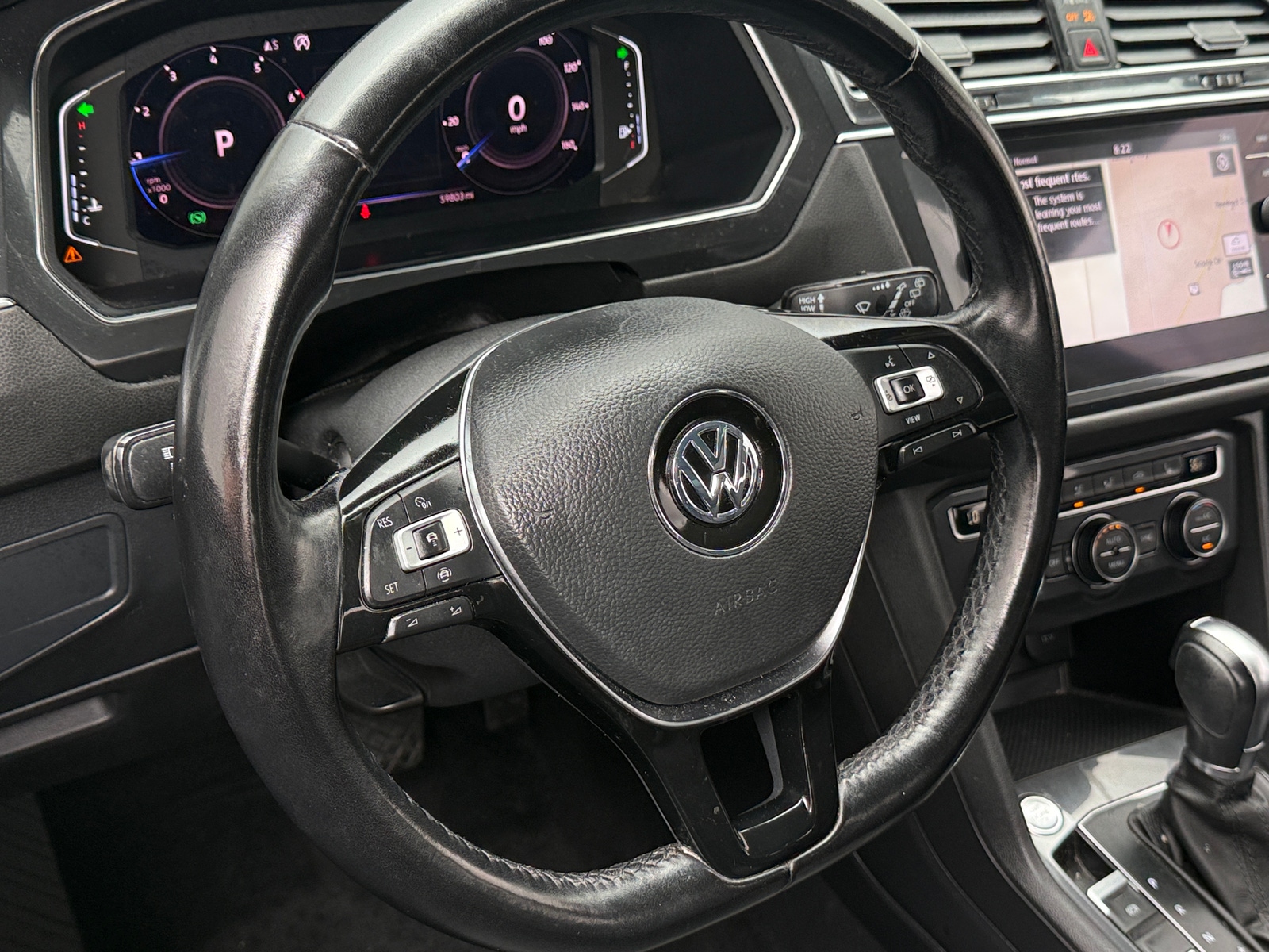 Thumbnail: 2019 Volkswagen Tiguan - 4