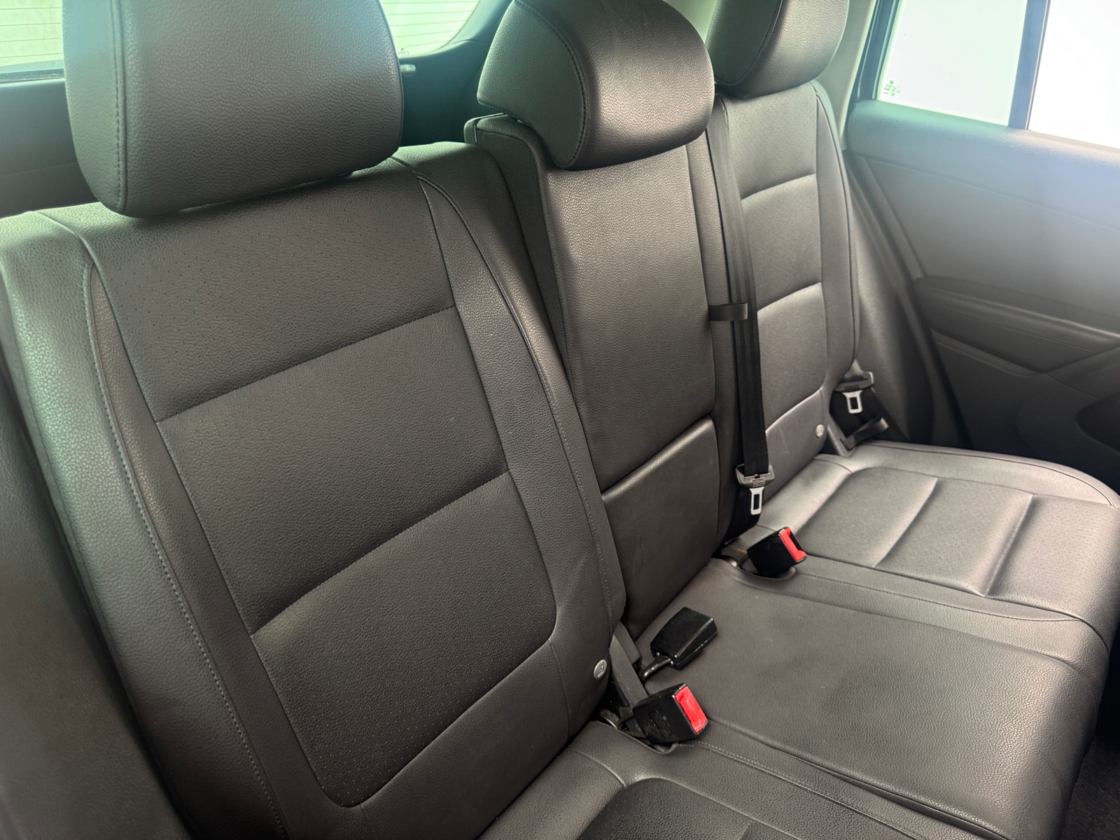 Thumbnail: 2014 Volkswagen Tiguan - 6