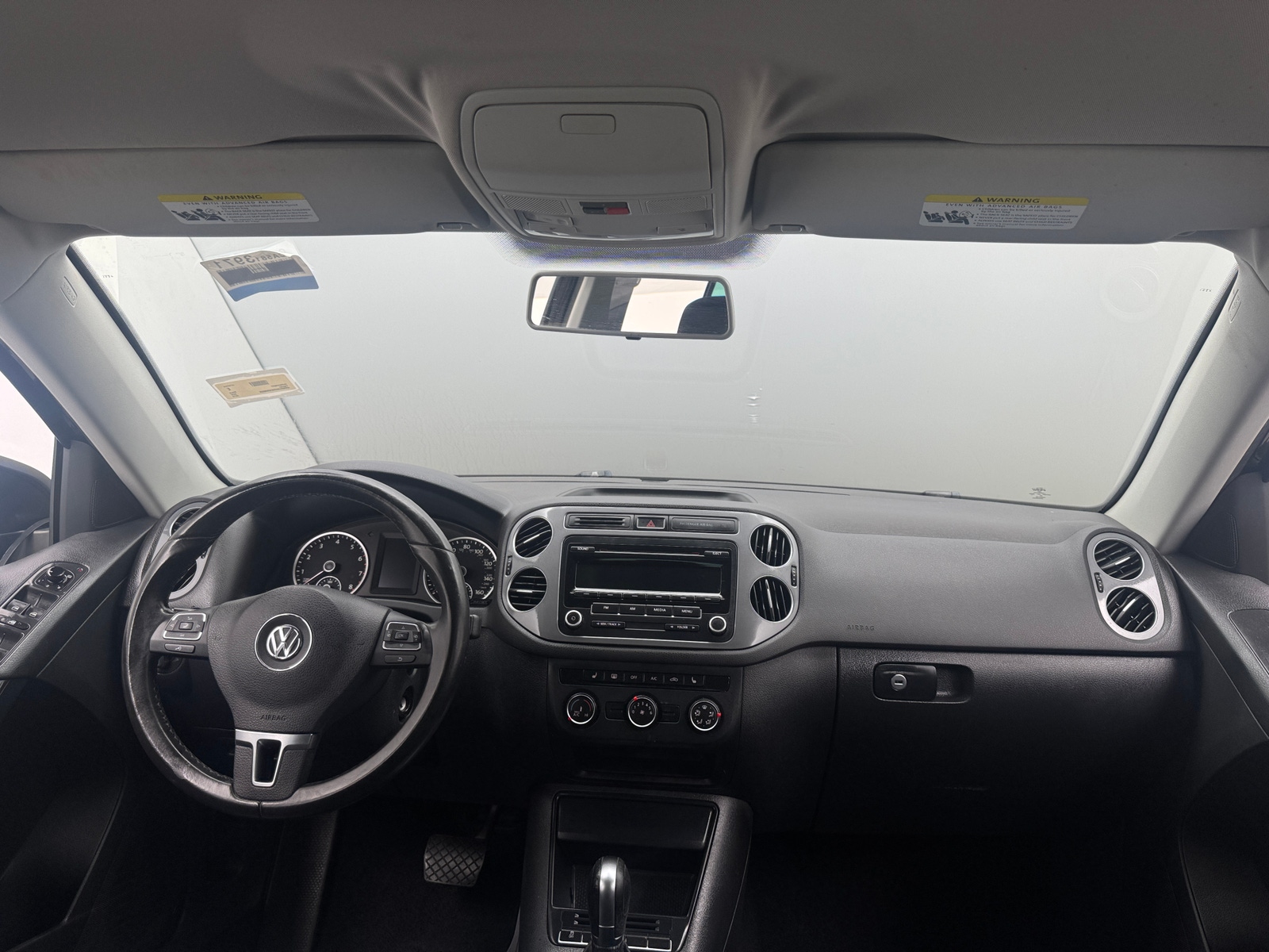 Thumbnail: 2014 Volkswagen Tiguan - 3