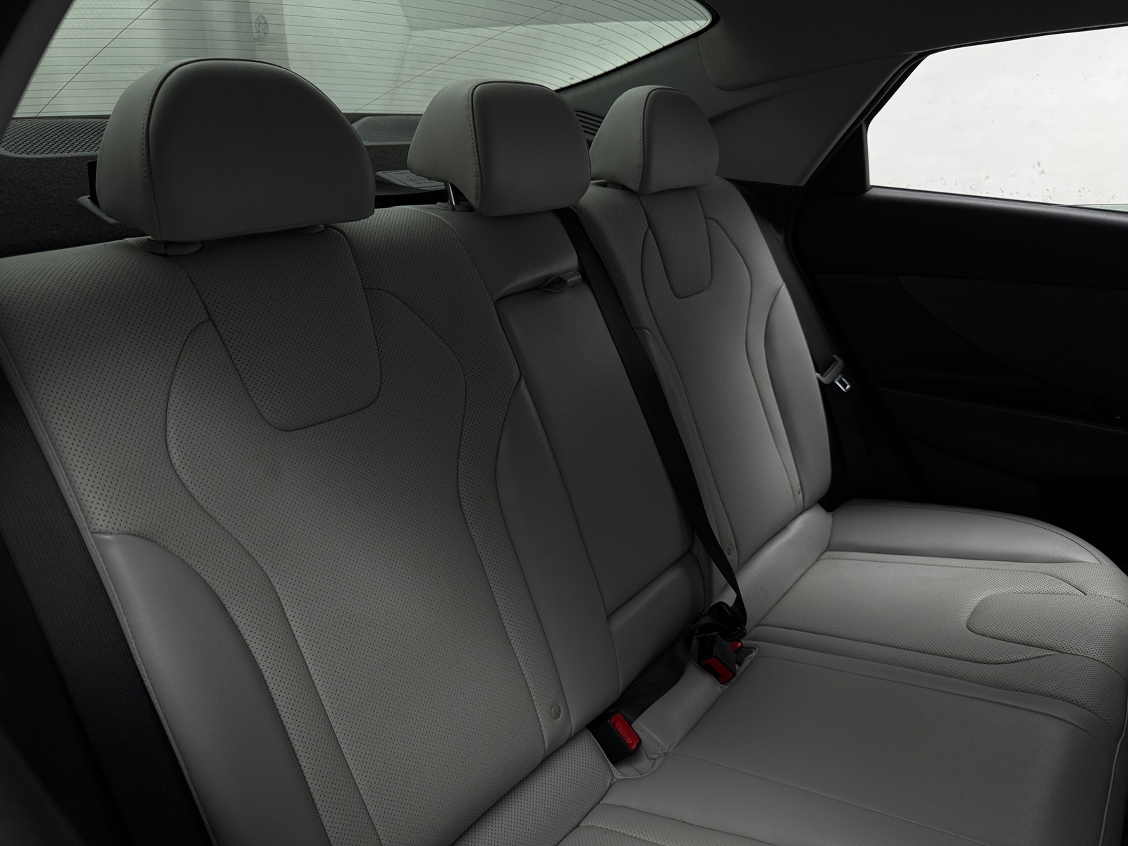 Thumbnail: 2022 Hyundai Elantra - 5