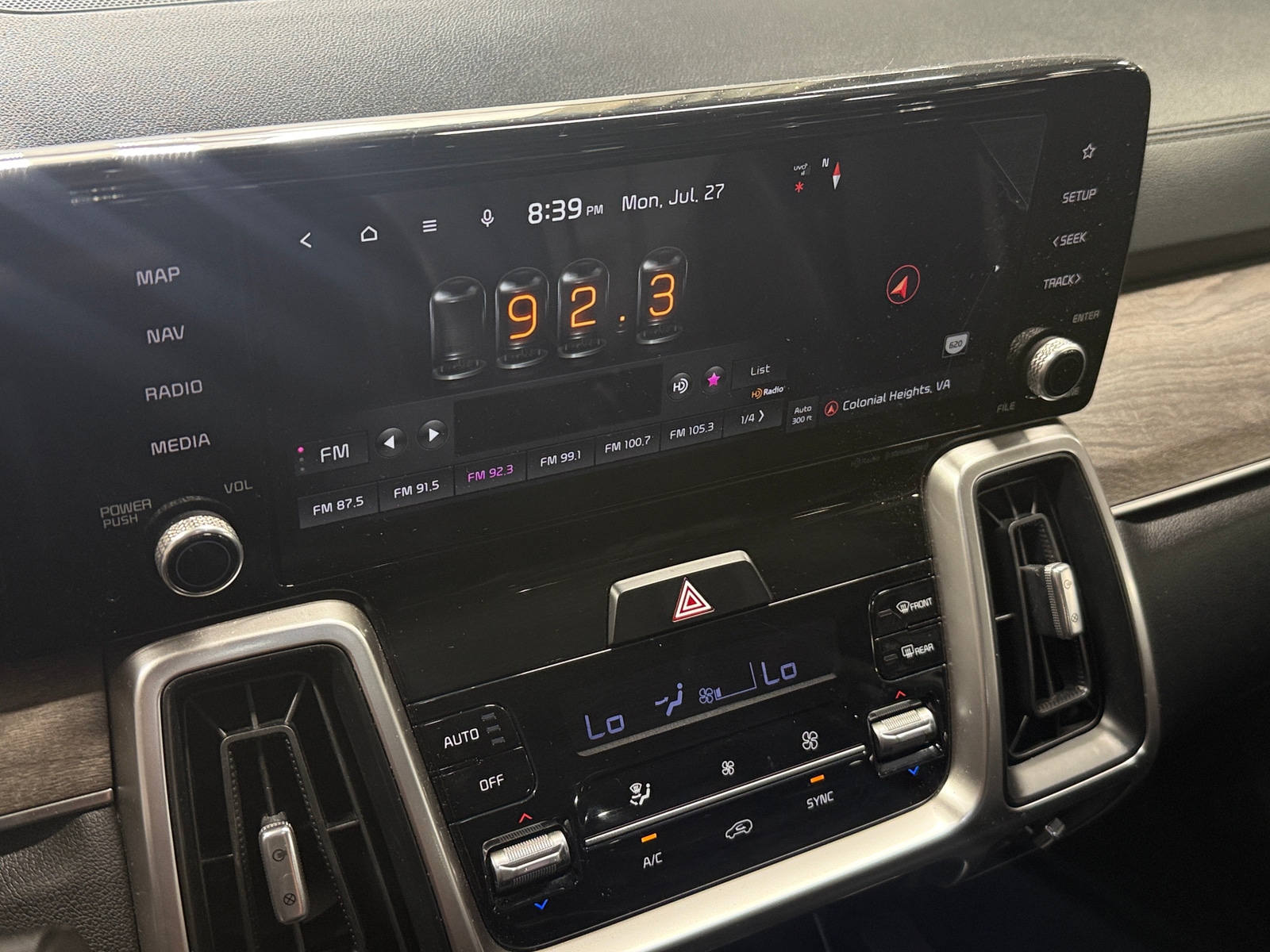 Thumbnail: 2022 Kia Sorento - 3