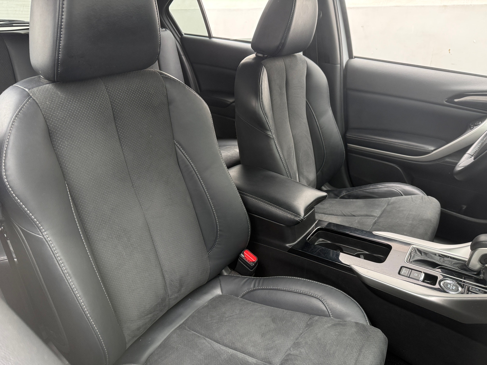 Thumbnail: 2023 Mitsubishi Eclipse Cross - 2