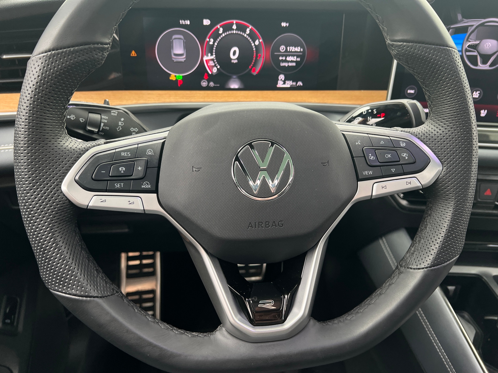Thumbnail: 2025 Volkswagen Tiguan - 4