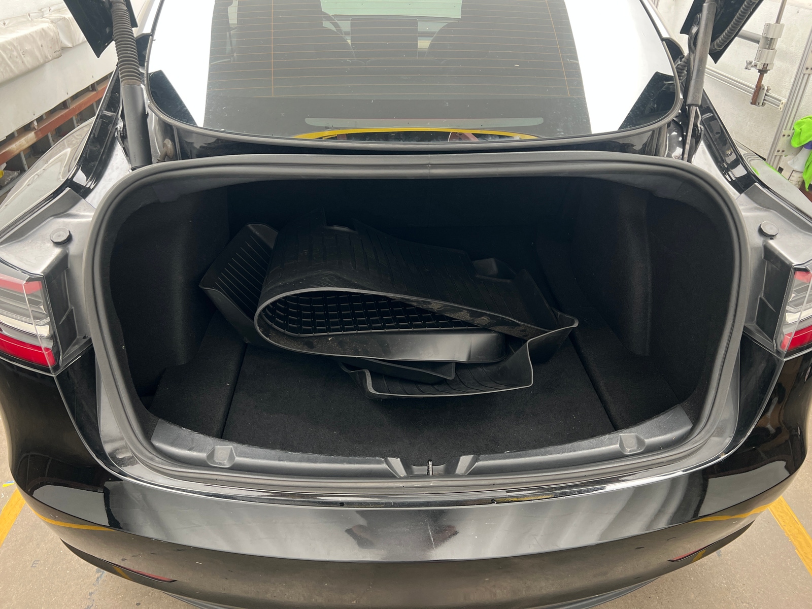 Thumbnail: 2023 Tesla Model 3 - 6
