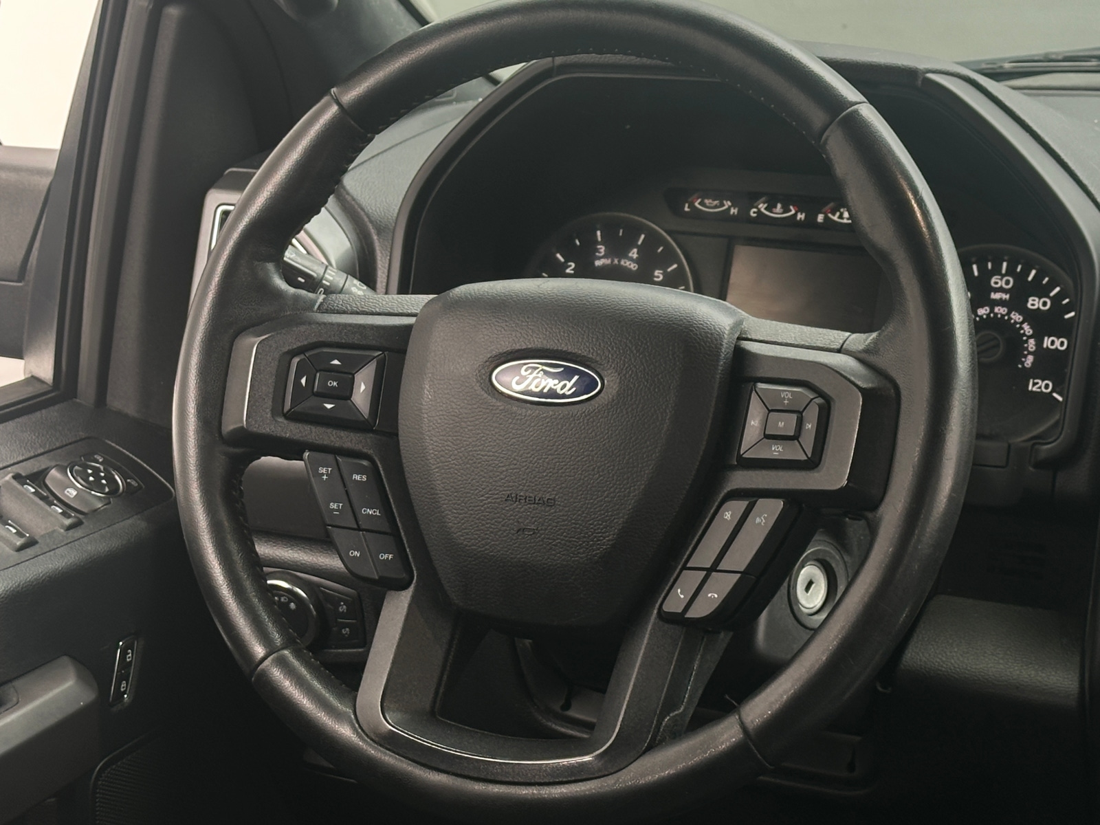 Thumbnail: 2020 Ford Econoline - 5