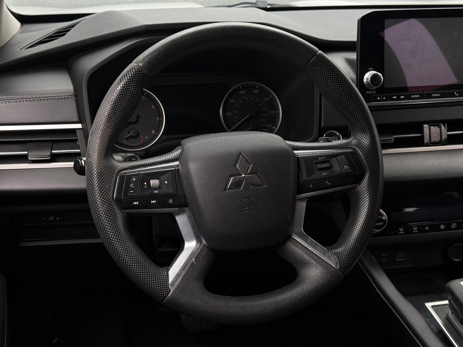 Thumbnail: 2022 Mitsubishi Outlander - 5