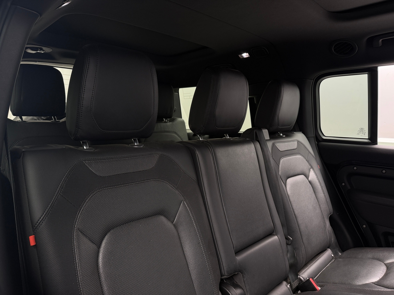 Thumbnail: 2023 Land Rover Defender - 5