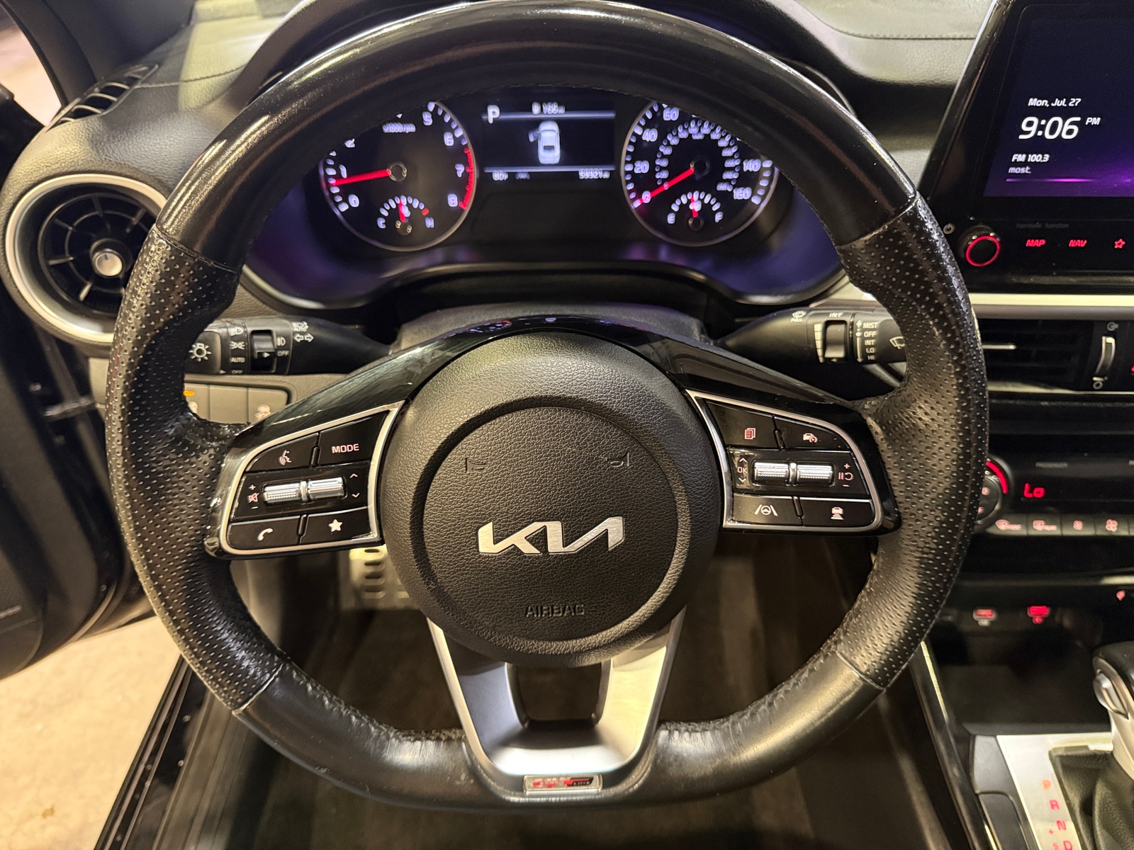 Thumbnail: 2023 Kia Forte - 4