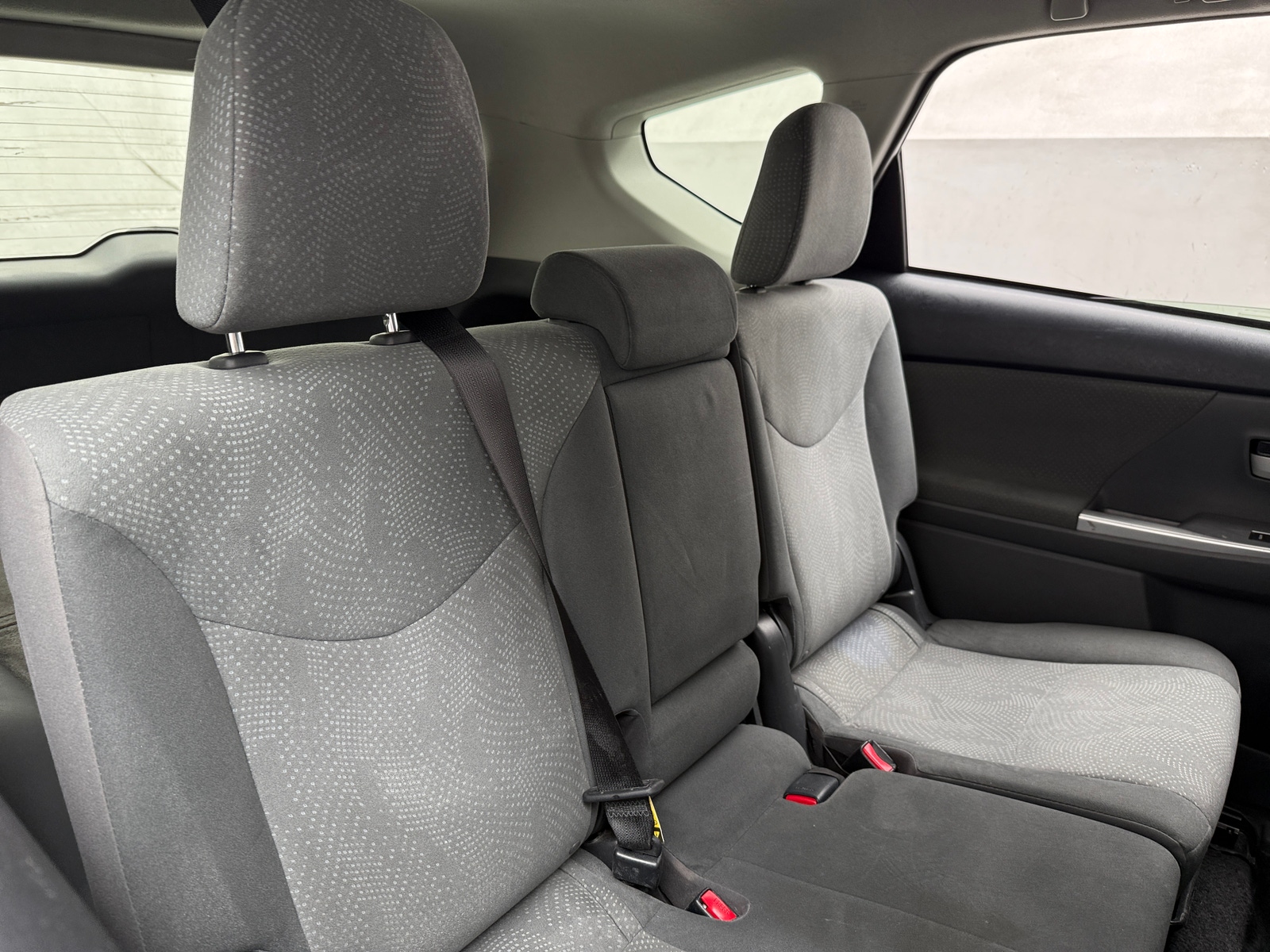 Thumbnail: 2013 Toyota Prius v - 6