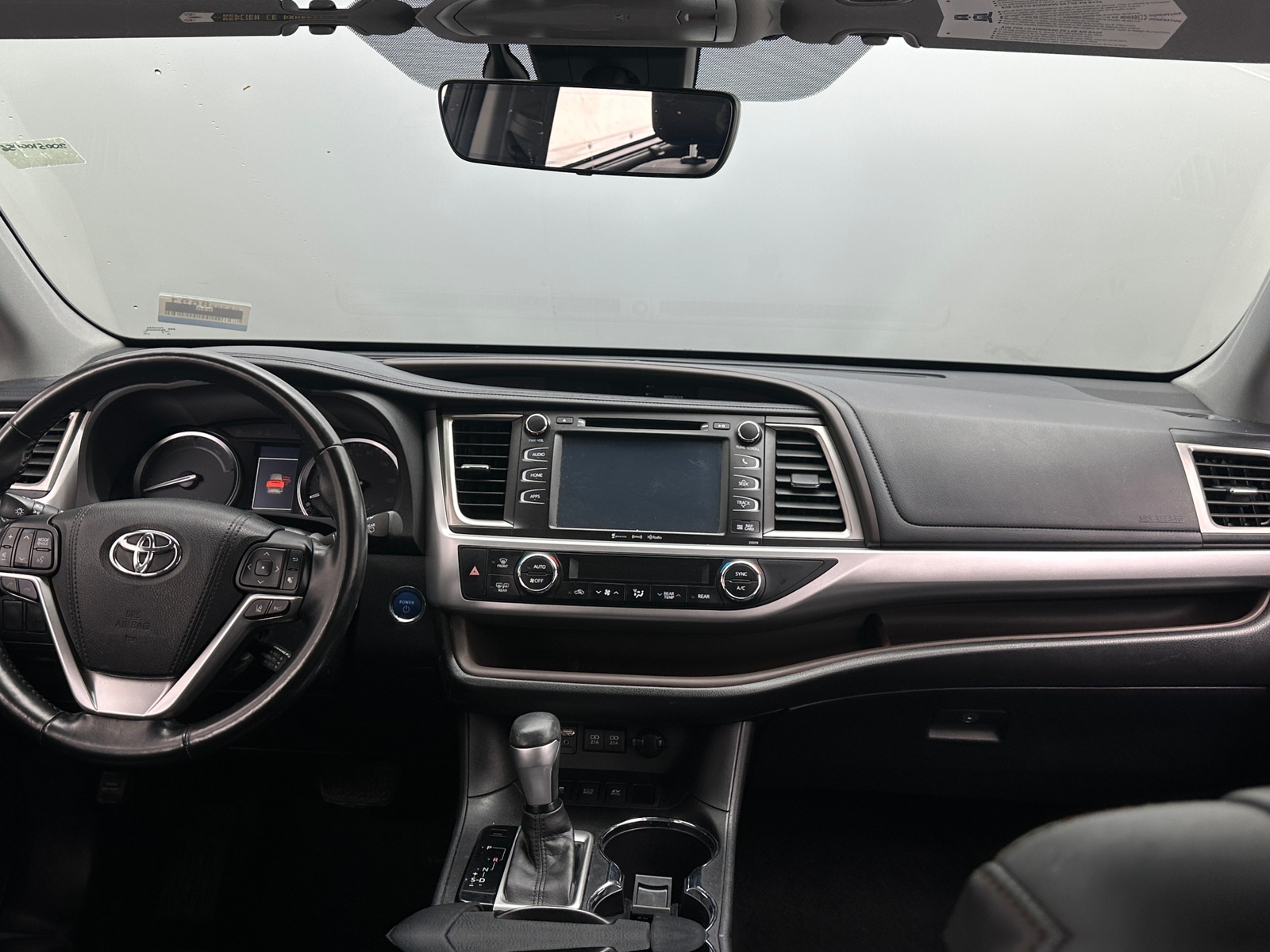 Thumbnail: 2017 Toyota Highlander - 2
