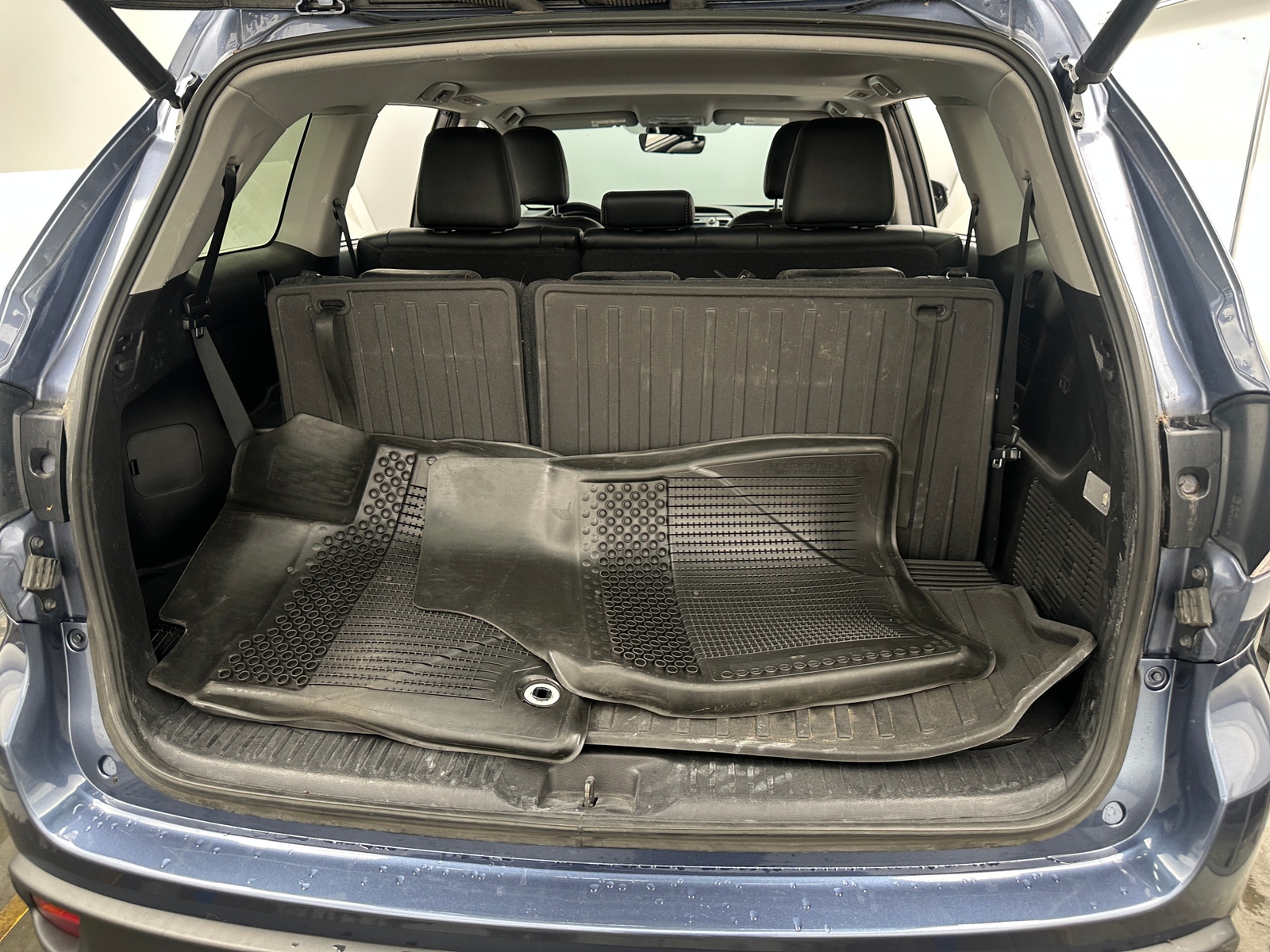 Thumbnail: 2017 Toyota Highlander - 6