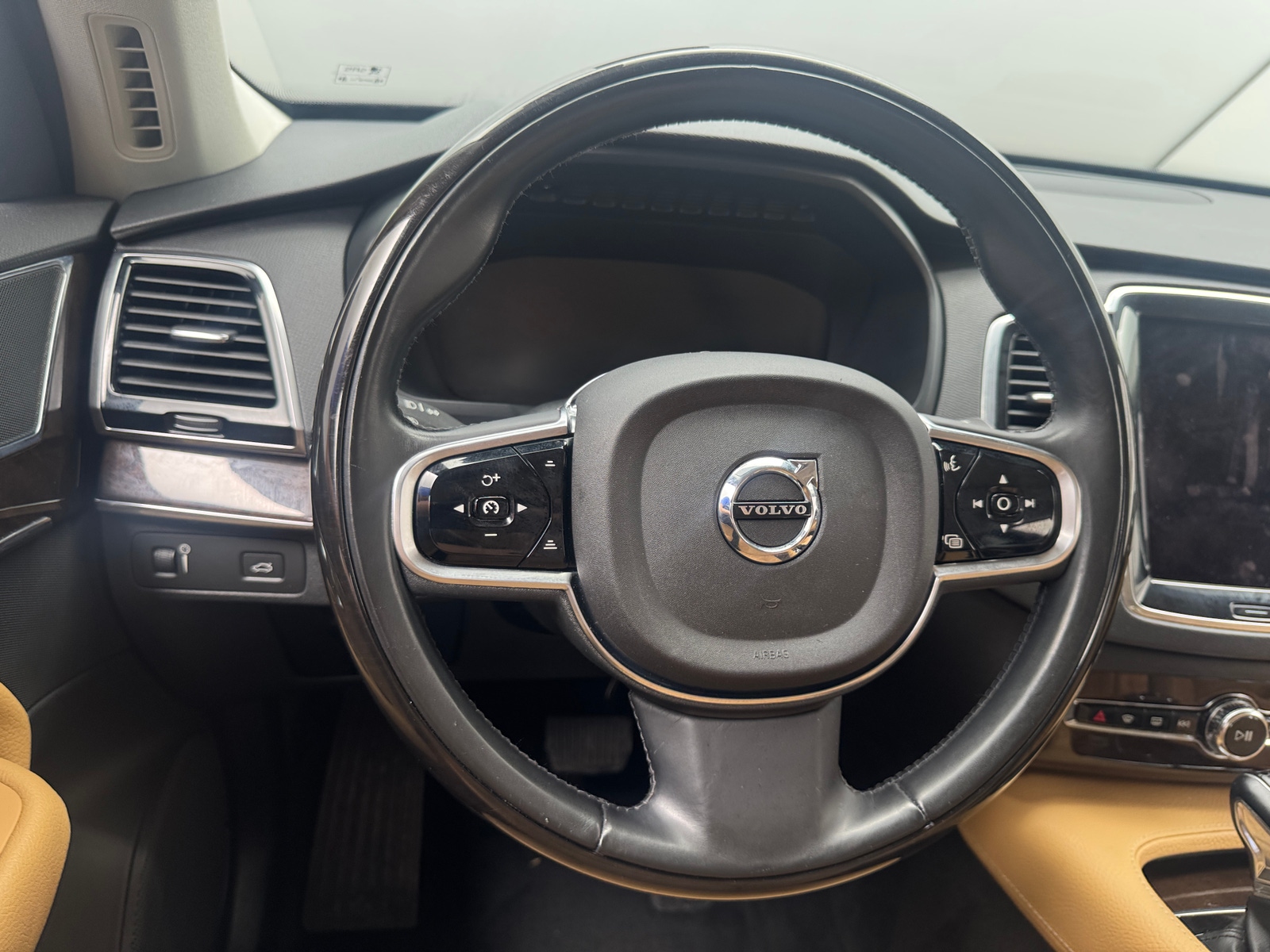 Thumbnail: 2016 Volvo XC90 - 5