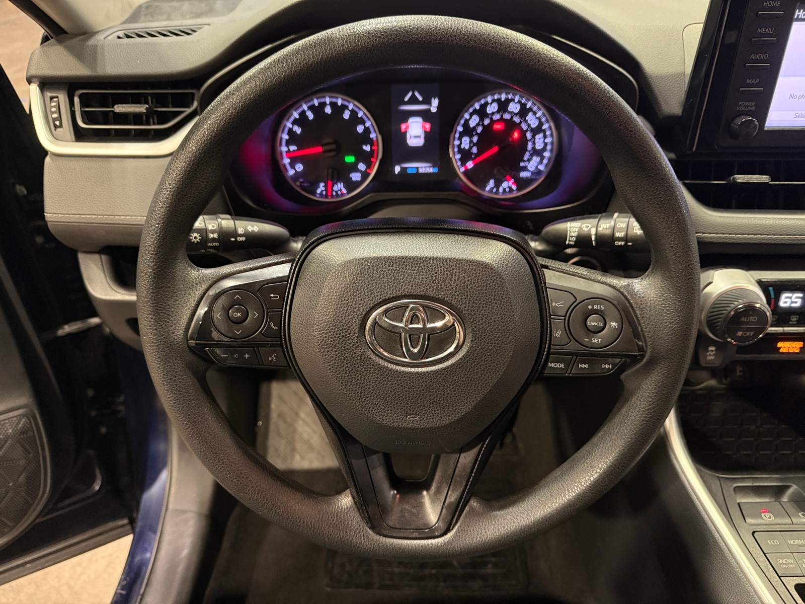 Thumbnail: 2019 Toyota RAV4 - 5