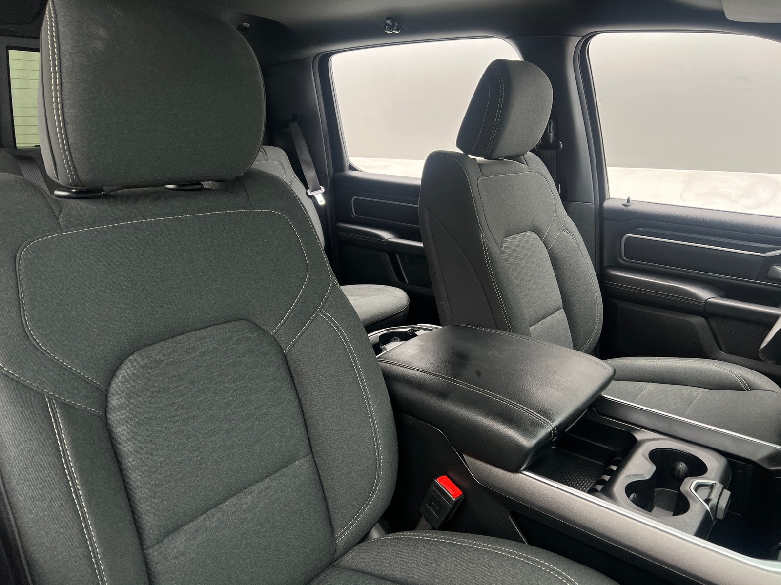 Thumbnail: 2025 RAM 1500 - 2