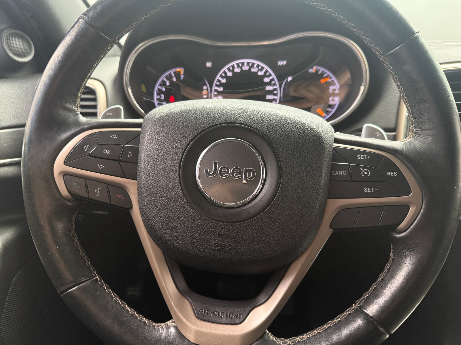 Thumbnail: 2016 Jeep Grand Cherokee - 4