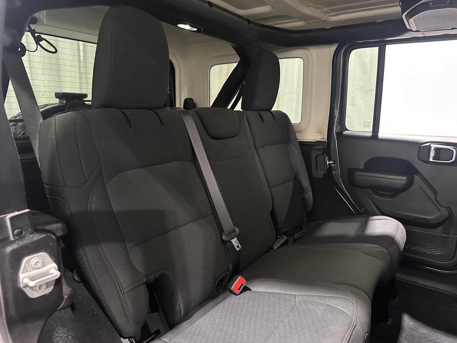 Thumbnail: 2022 Jeep Wrangler - 6