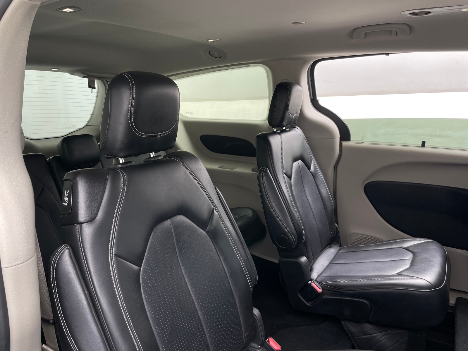 Thumbnail: 2024 Chrysler Pacifica - 5