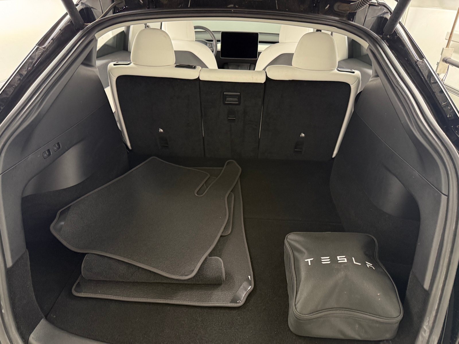 Thumbnail: 2022 Tesla Model Y - 5