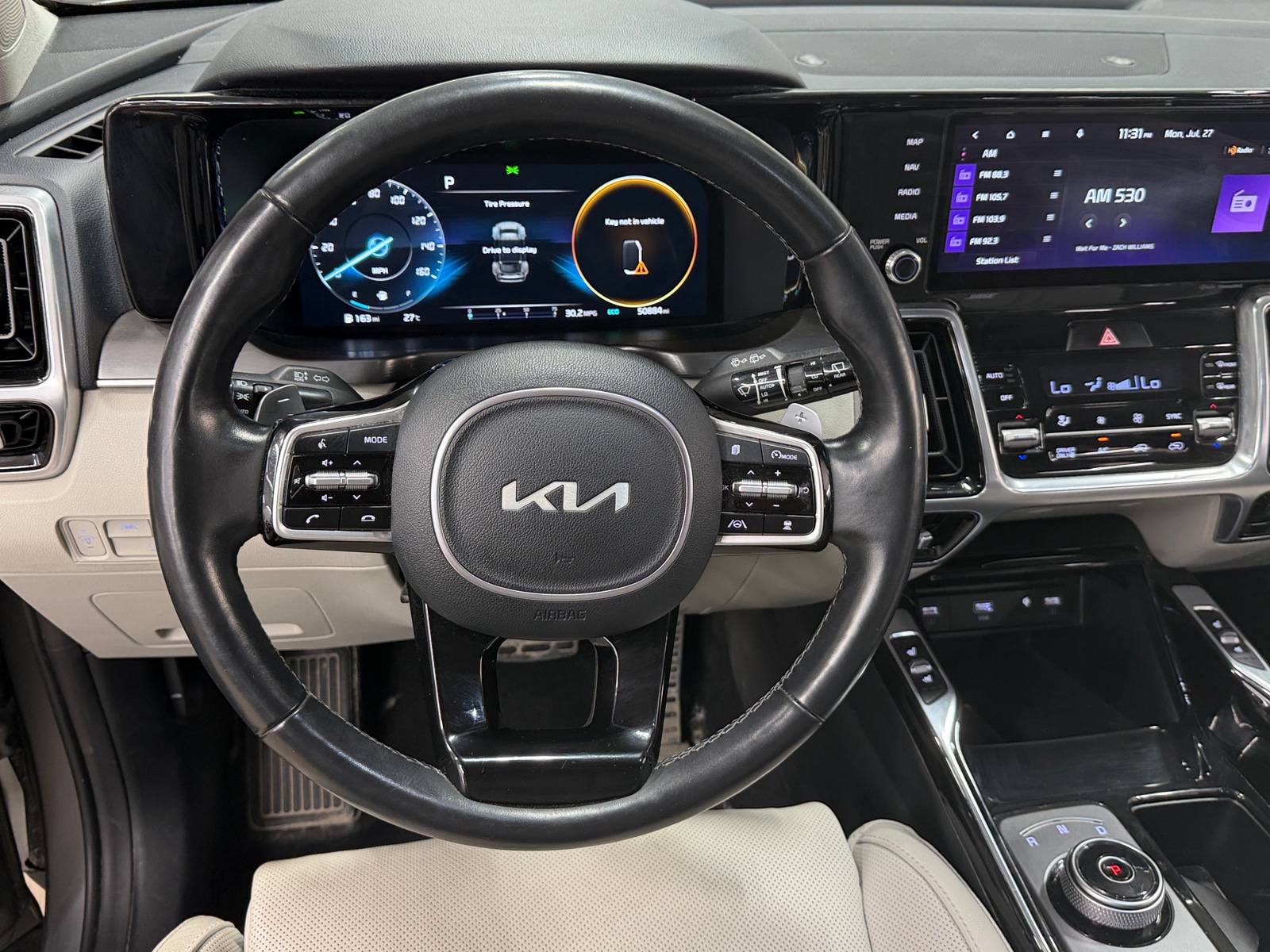 Thumbnail: 2023 Kia Sorento - 4
