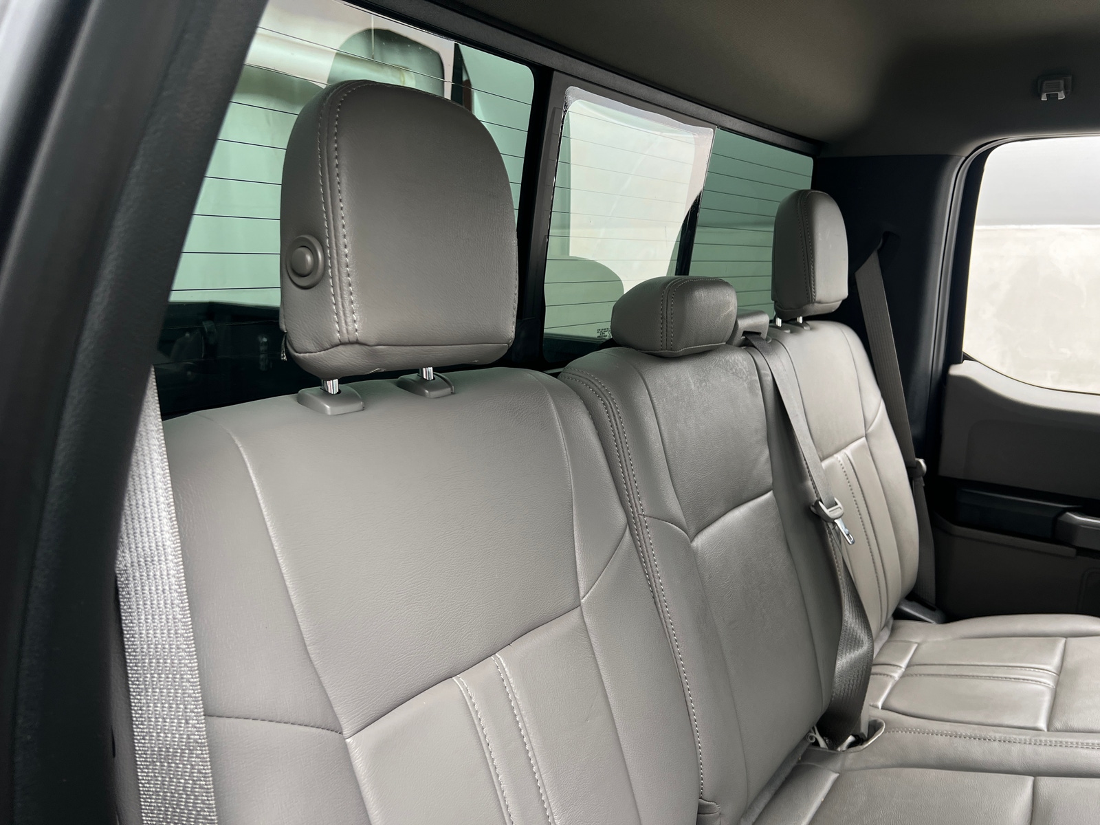 Thumbnail: 2019 Ford Econoline - 6
