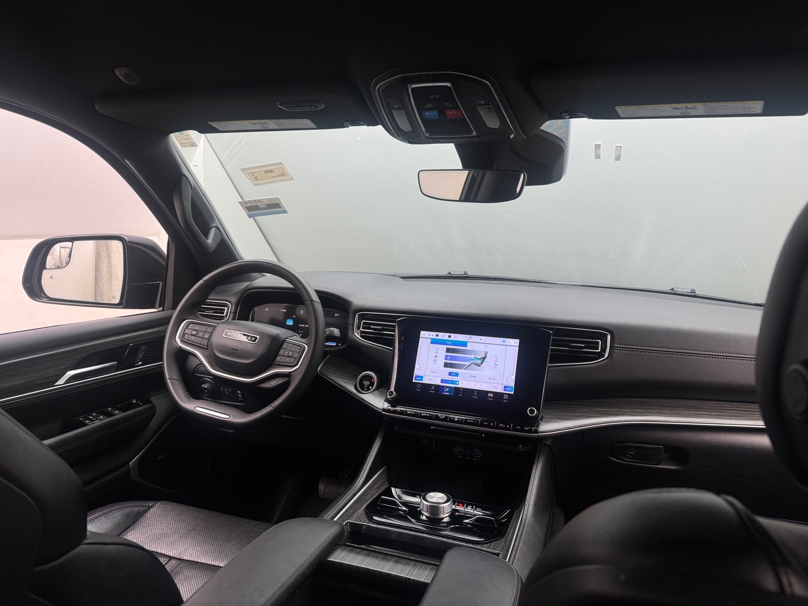 Thumbnail: 2024 Jeep Wagoneer - 2