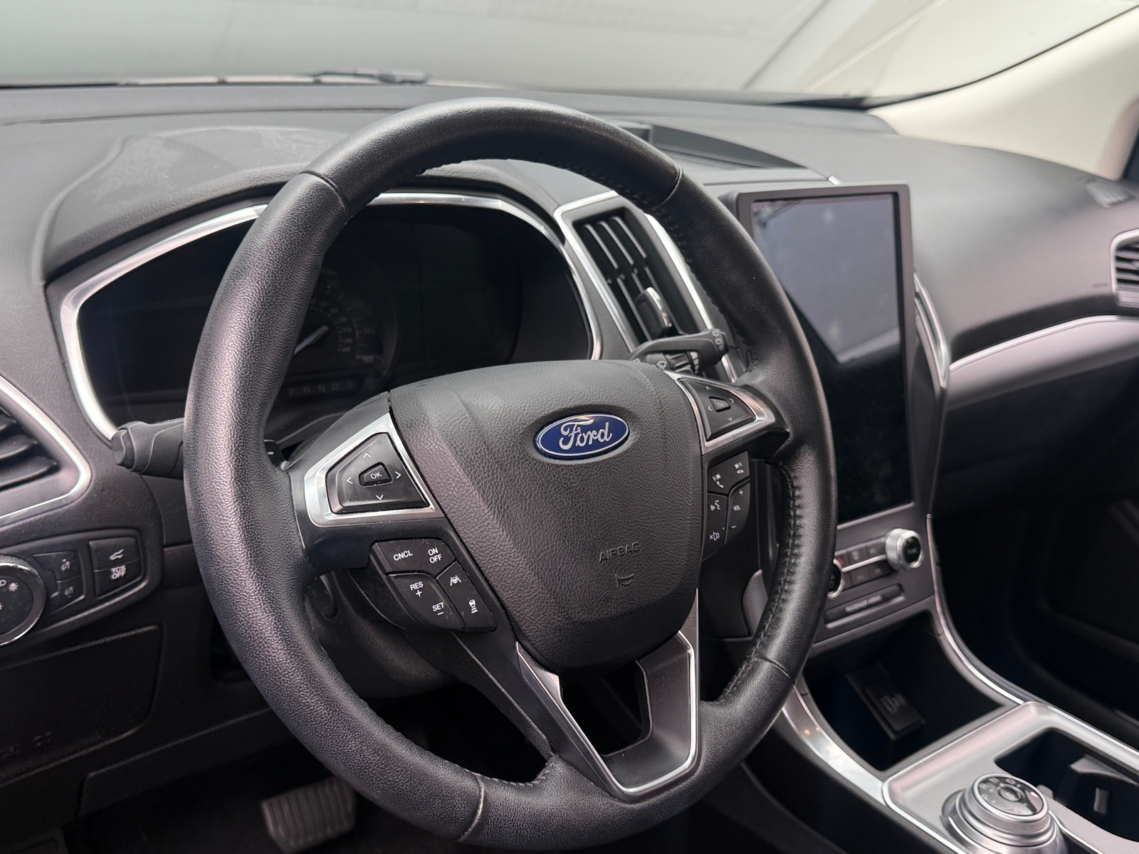 Thumbnail: 2021 Ford Edge - 4
