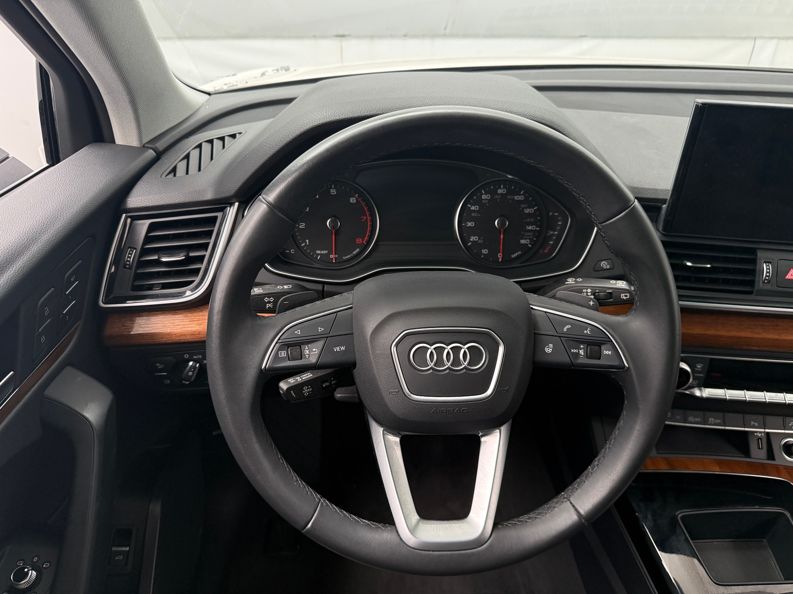 Thumbnail: 2023 Audi Q5 - 4