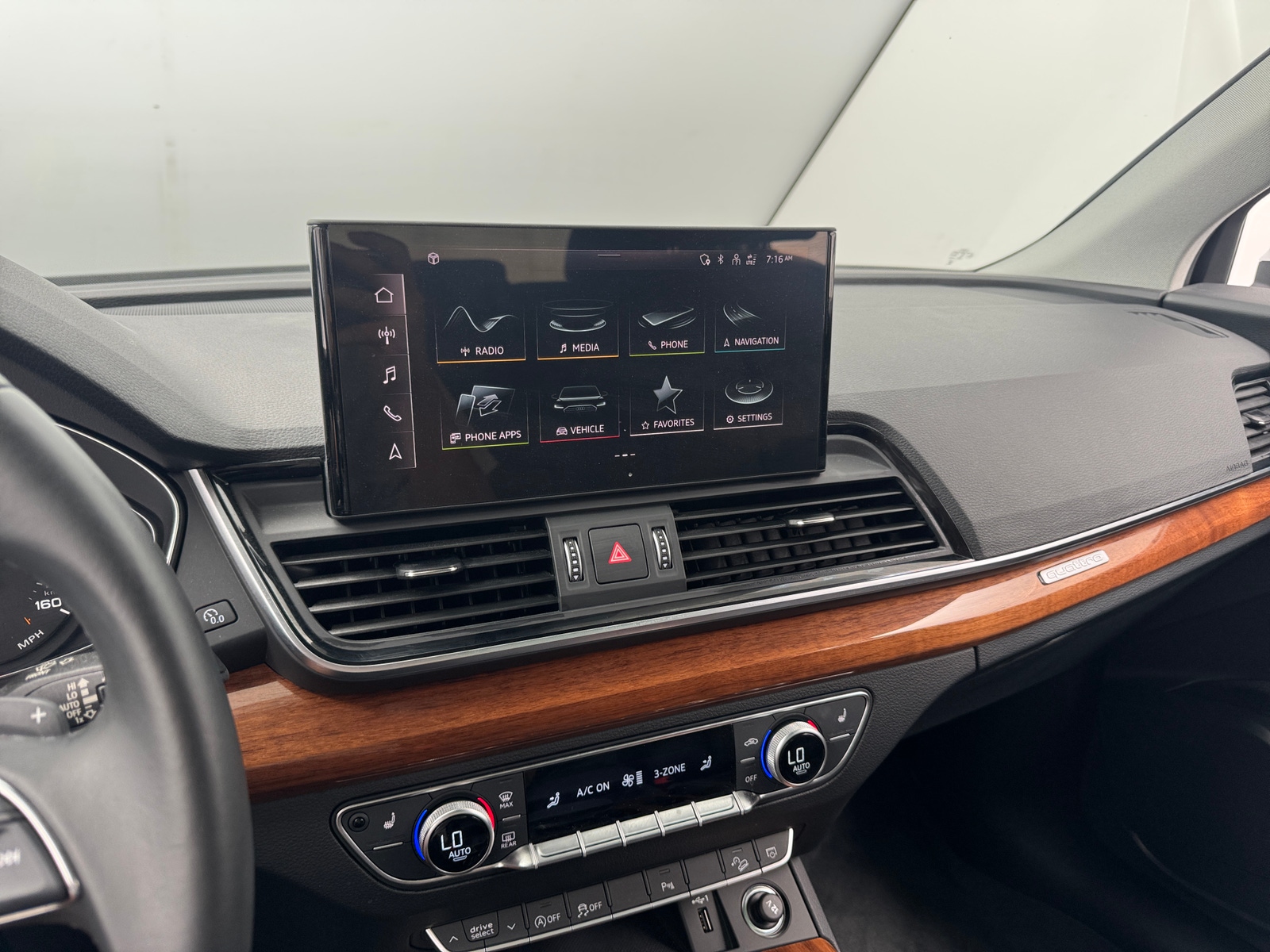 Thumbnail: 2023 Audi Q5 - 3