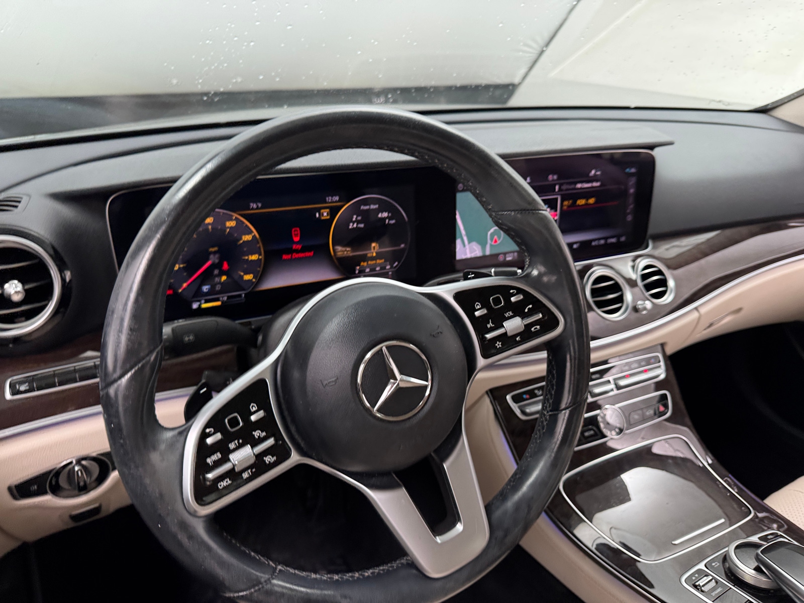 Thumbnail: 2020 Mercedes-Benz E-Class - 4