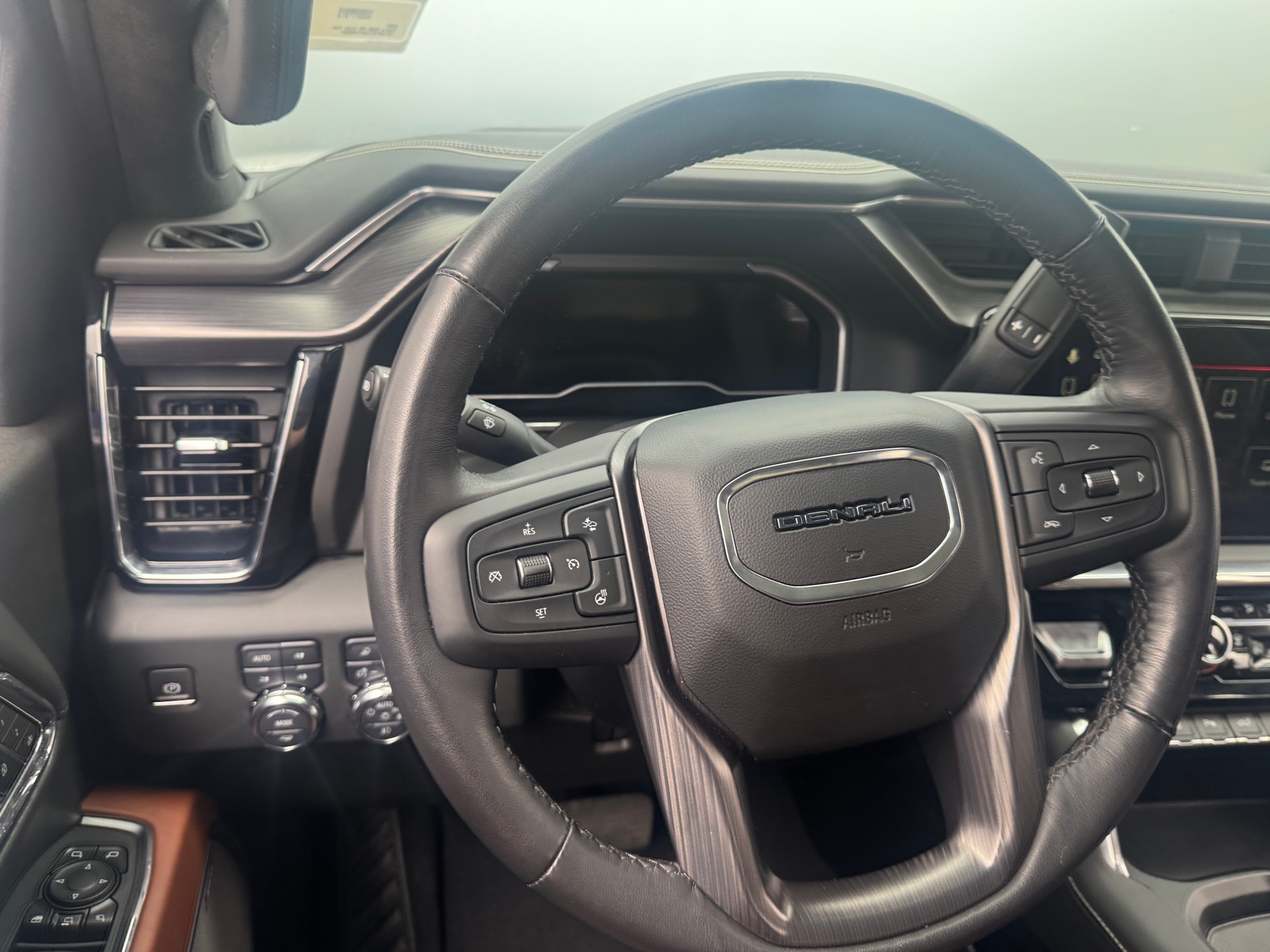 Thumbnail: 2024 GMC Sierra 3500 - 4