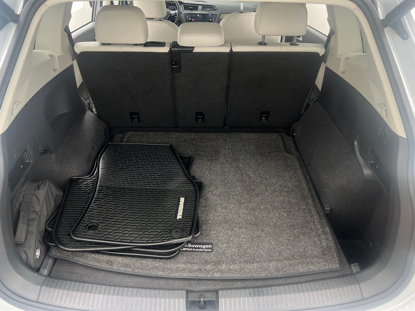 Thumbnail: 2019 Volkswagen Tiguan - 6