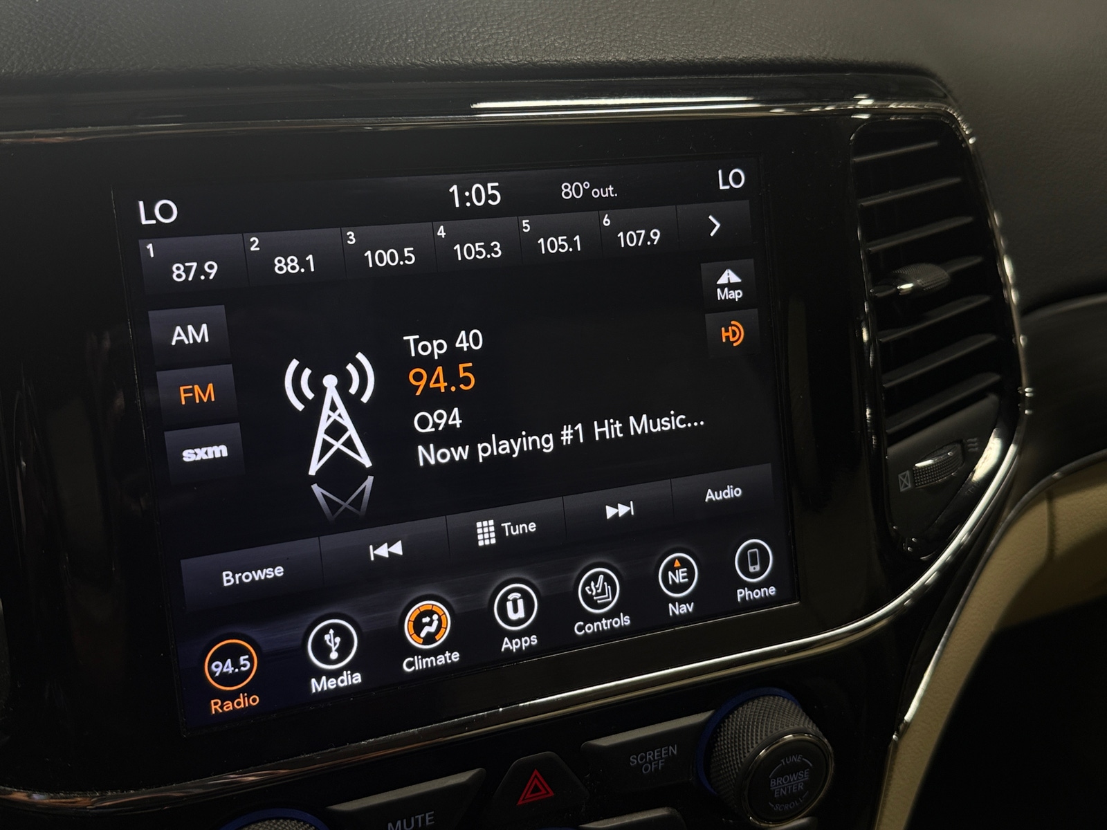 Thumbnail: 2019 Jeep Grand Cherokee - 3