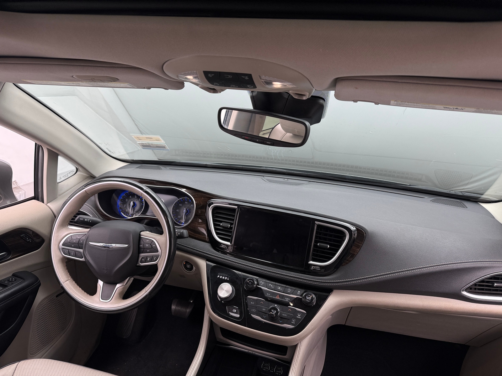 Thumbnail: 2021 Chrysler Pacifica - 2
