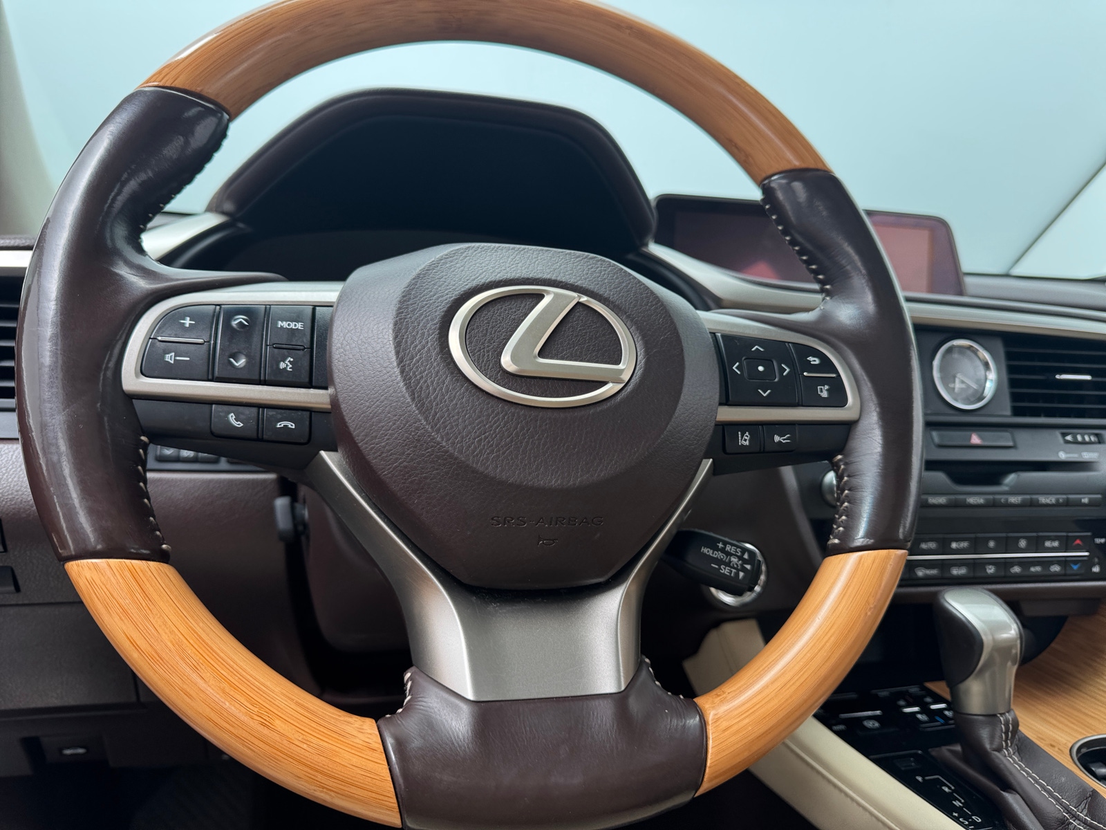 Thumbnail: 2018 Lexus RX - 4
