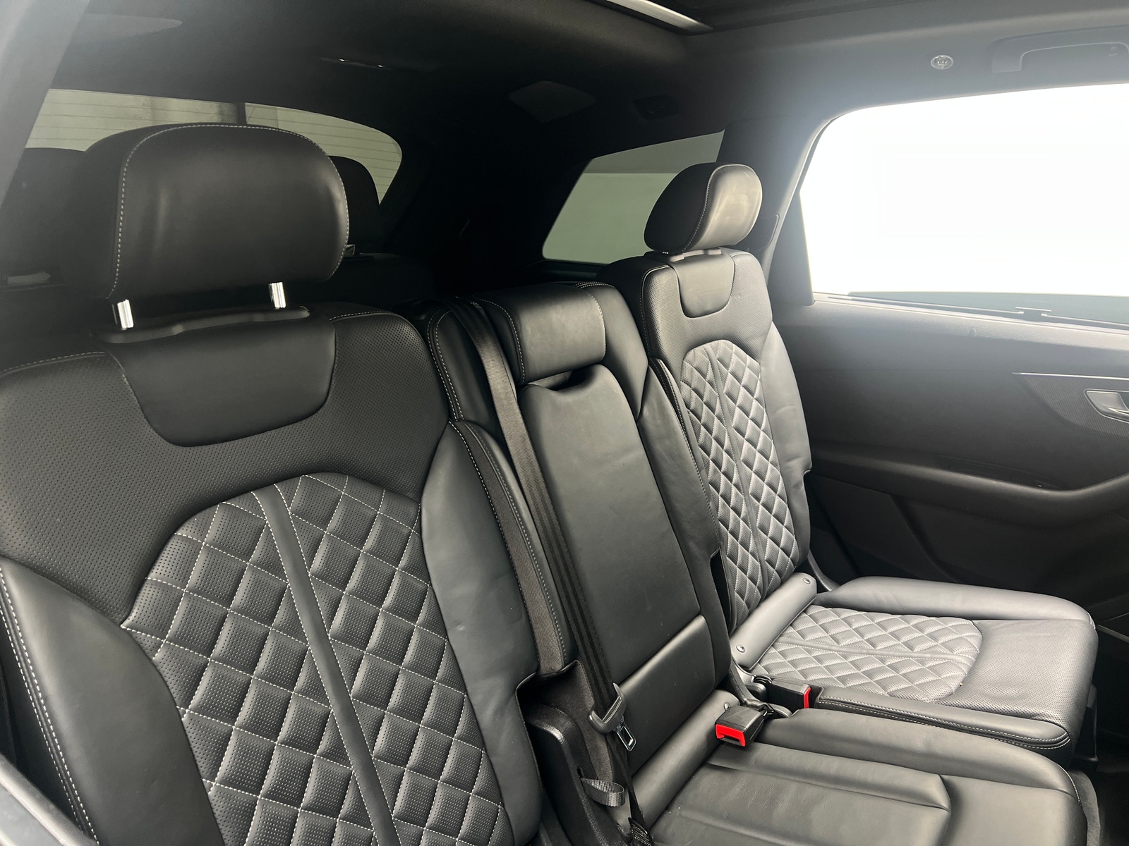 Thumbnail: 2020 Audi SQ7 - 5