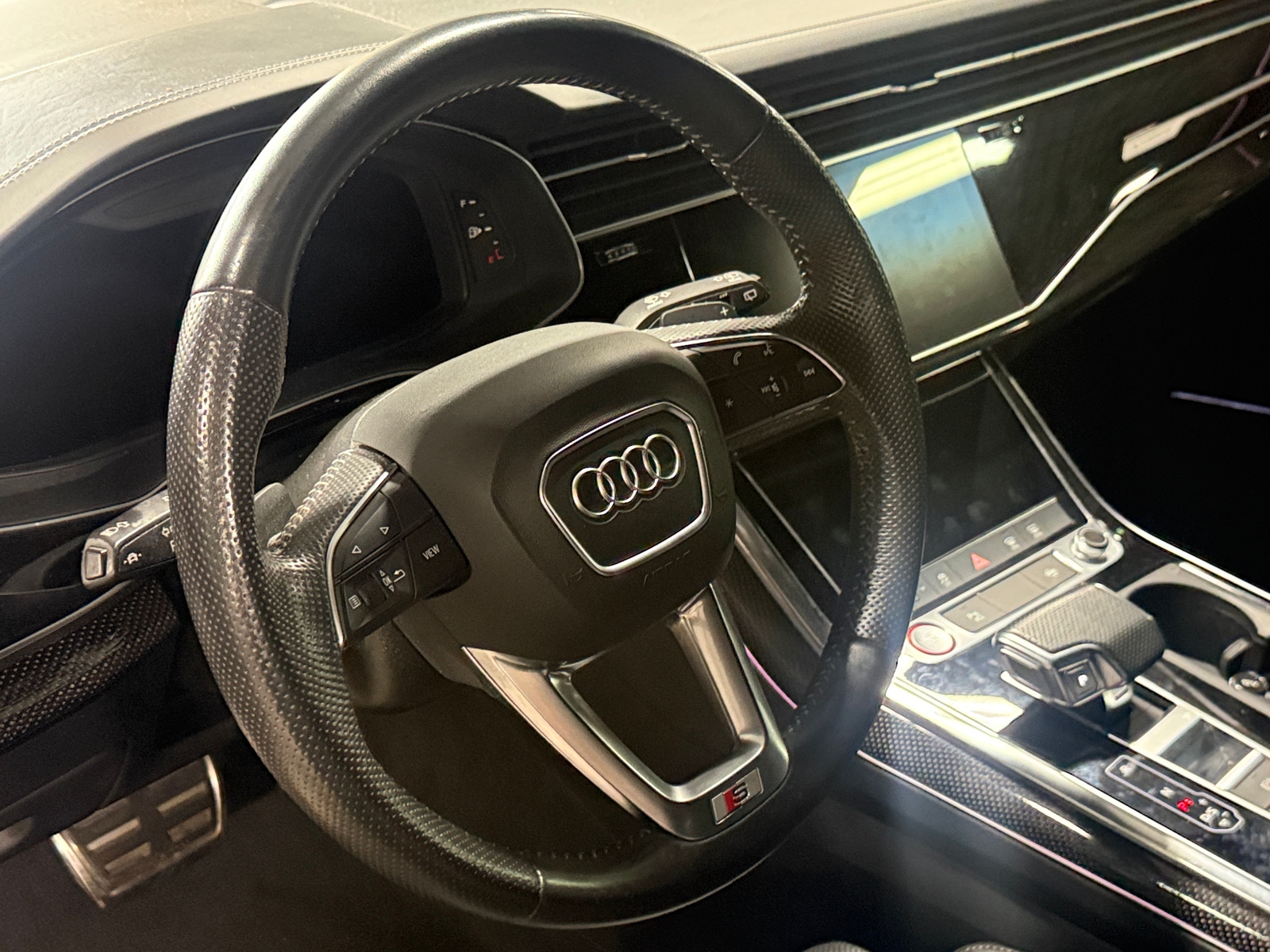 Thumbnail: 2020 Audi SQ7 - 4