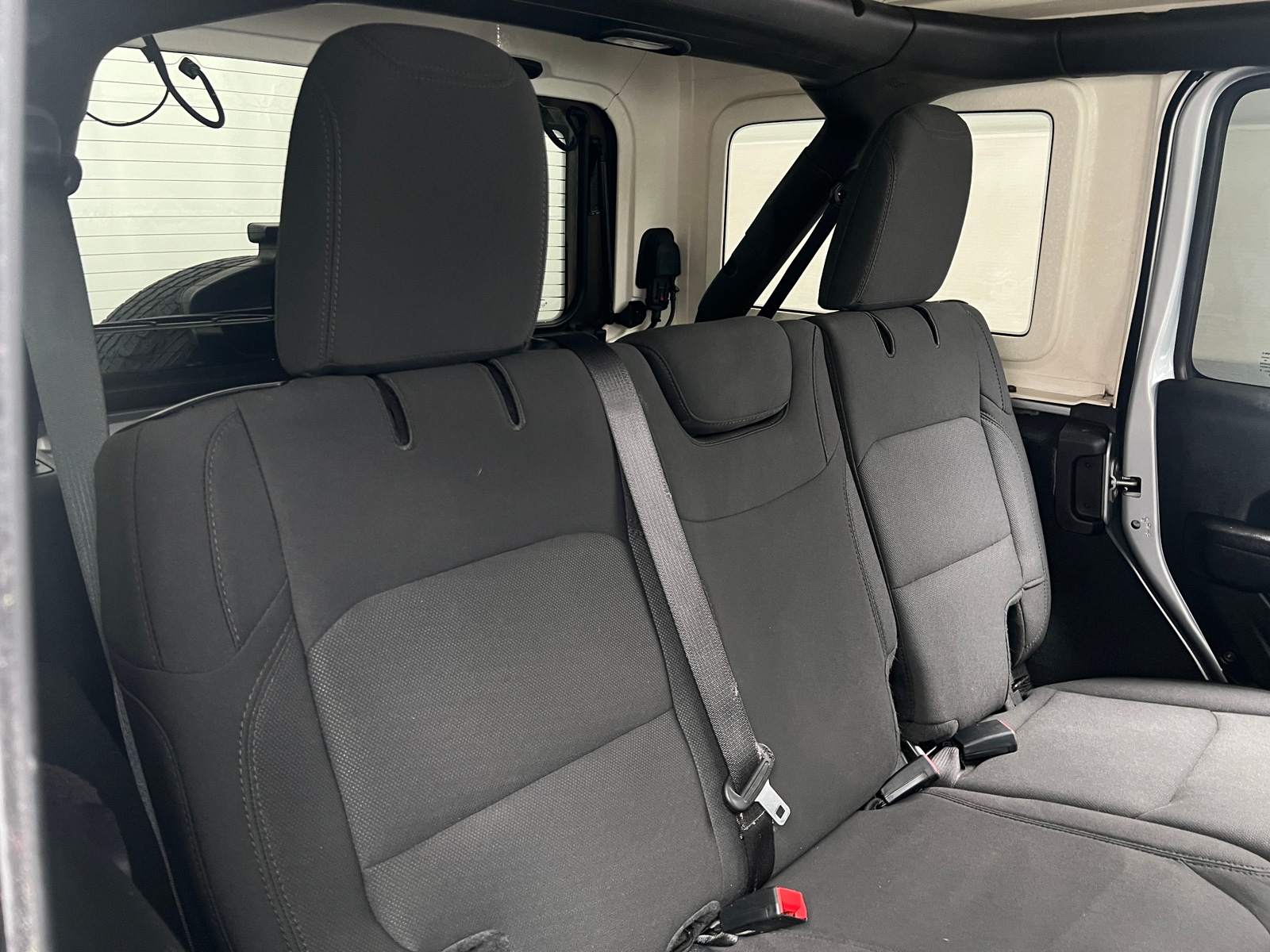 Thumbnail: 2022 Jeep Wrangler - 6