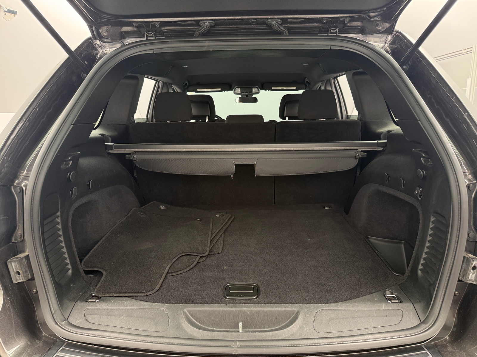 Thumbnail: 2021 Jeep Grand Cherokee - 7