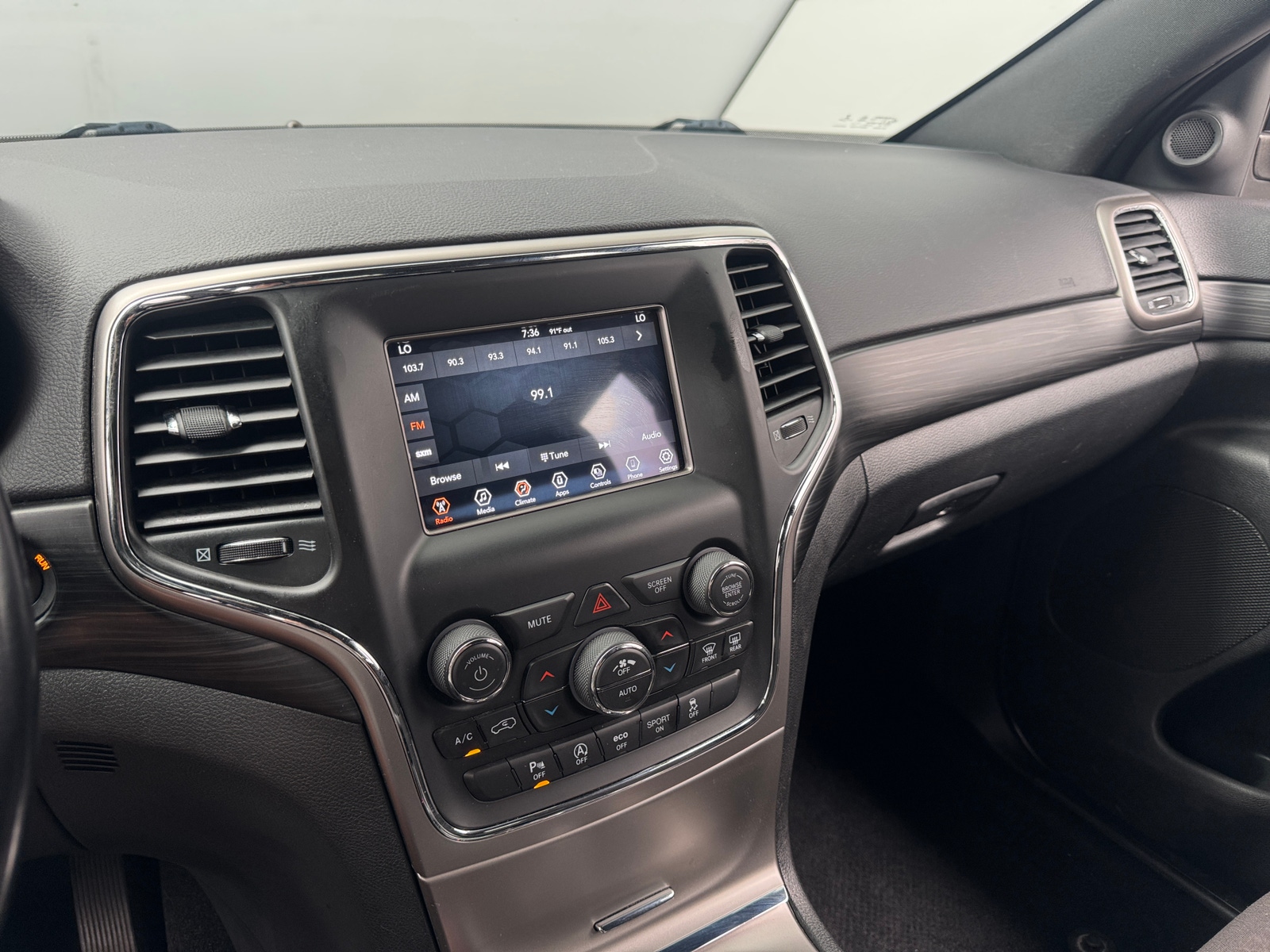 Thumbnail: 2021 Jeep Grand Cherokee - 4