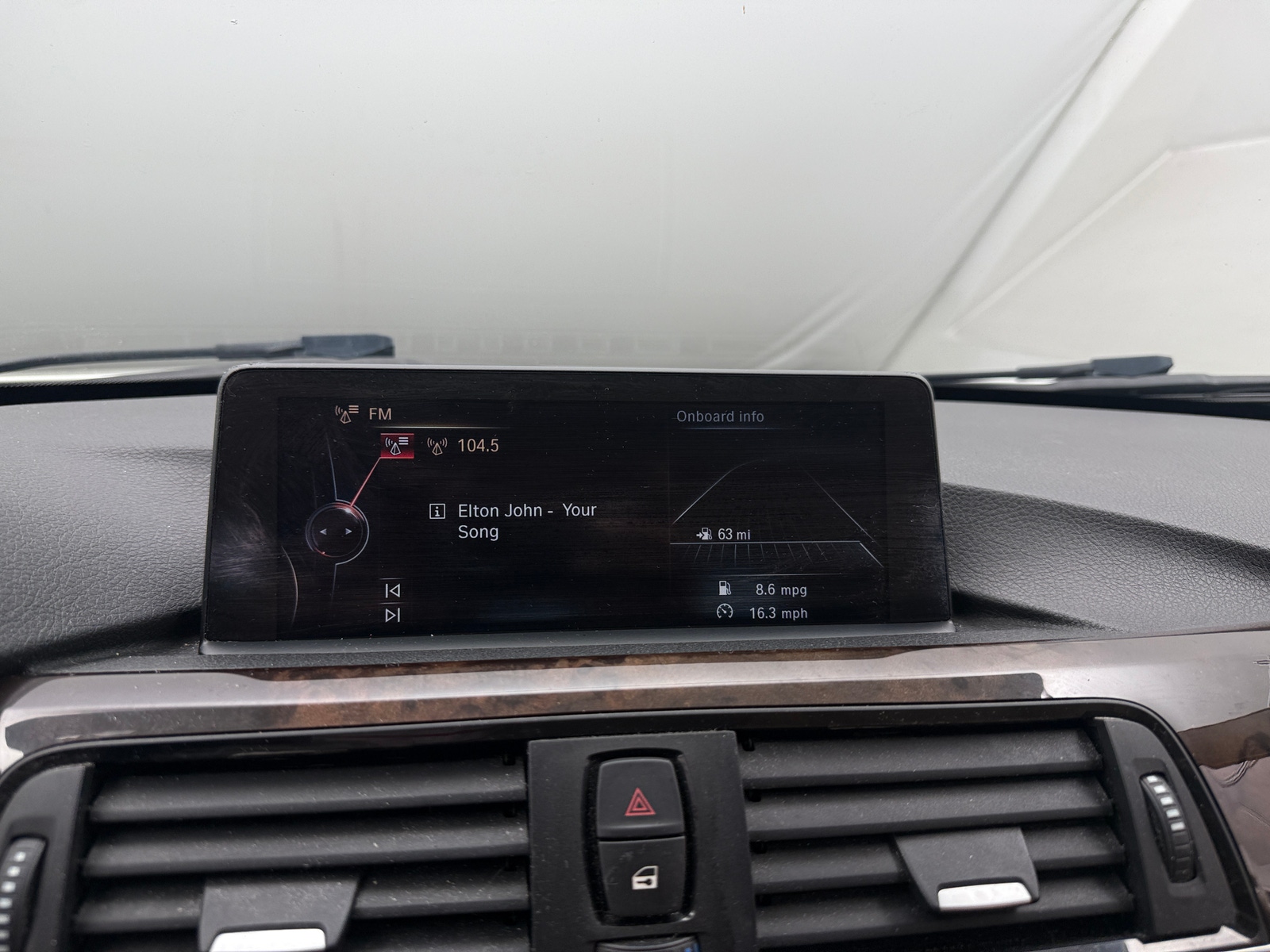Thumbnail: 2015 BMW 3 Series - 3