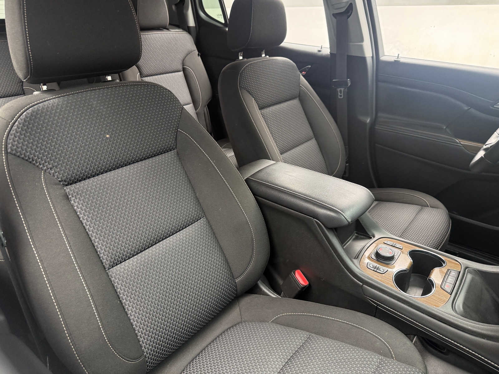 Thumbnail: 2023 GMC Acadia - 2