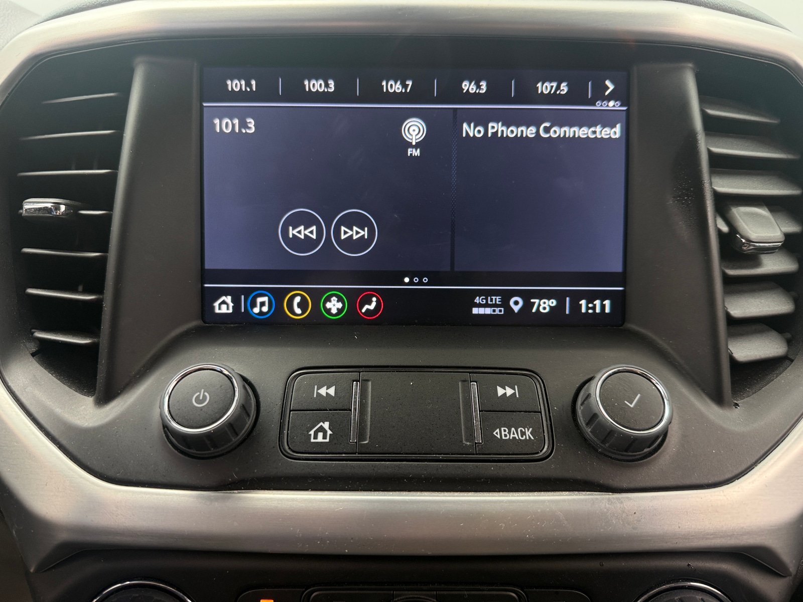 Thumbnail: 2023 GMC Acadia - 4