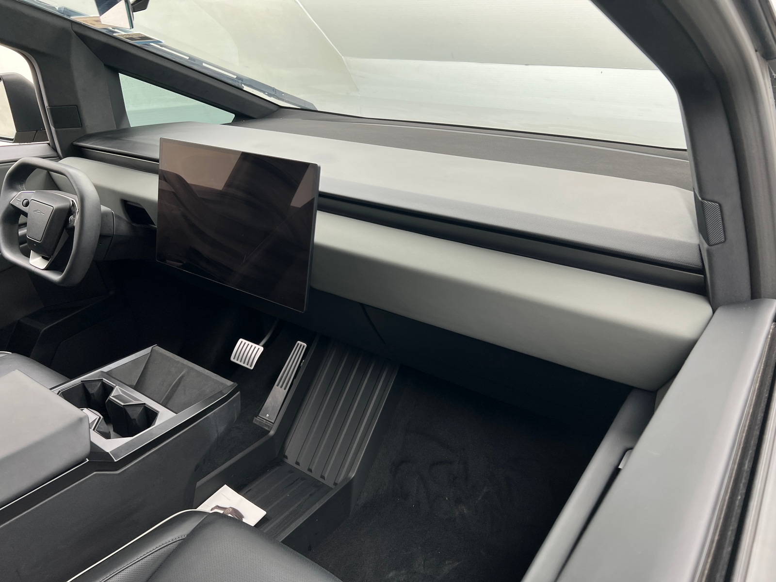 Thumbnail: 2025 Tesla Cybertruck - 2