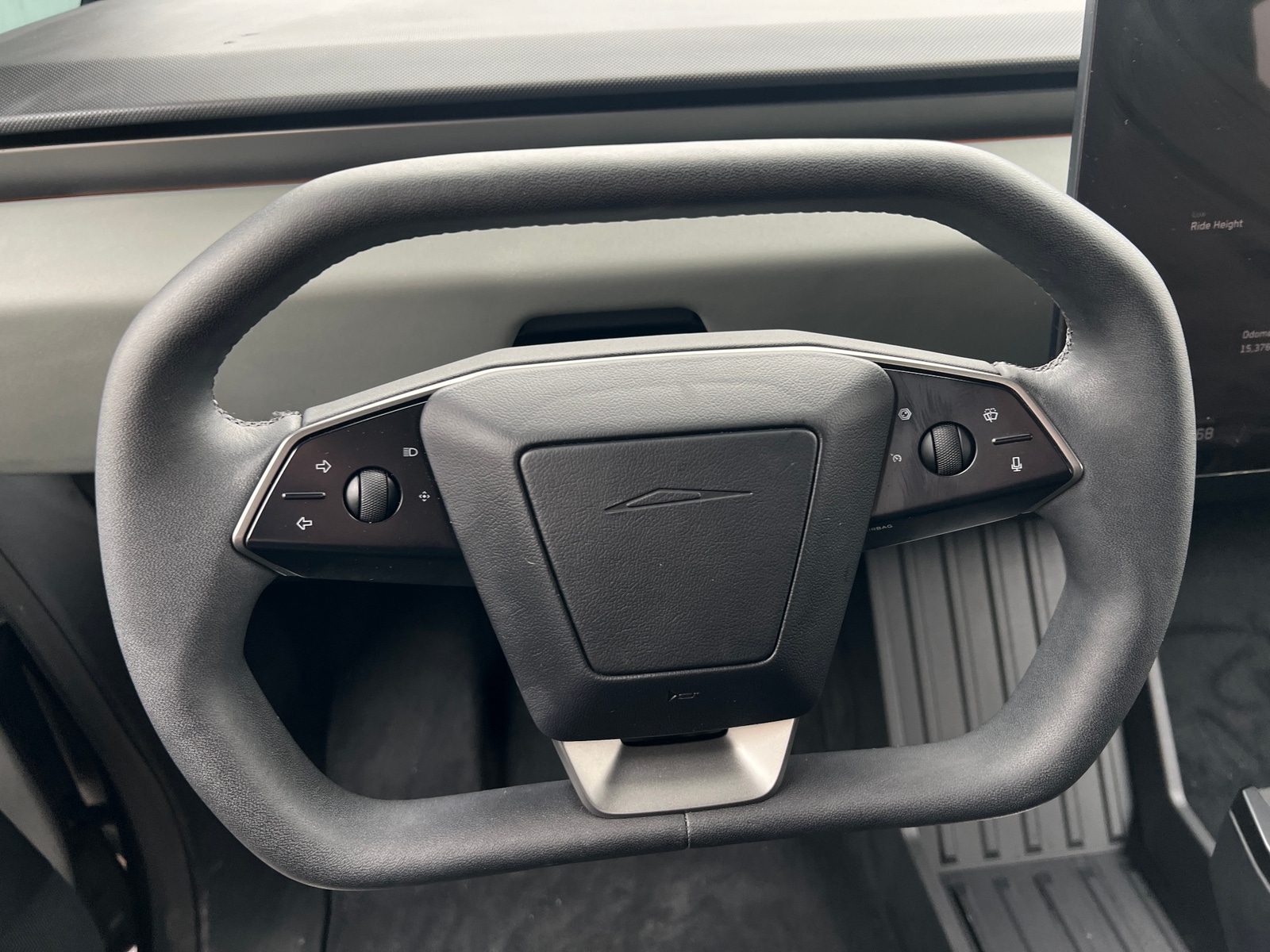 Thumbnail: 2025 Tesla Cybertruck - 4