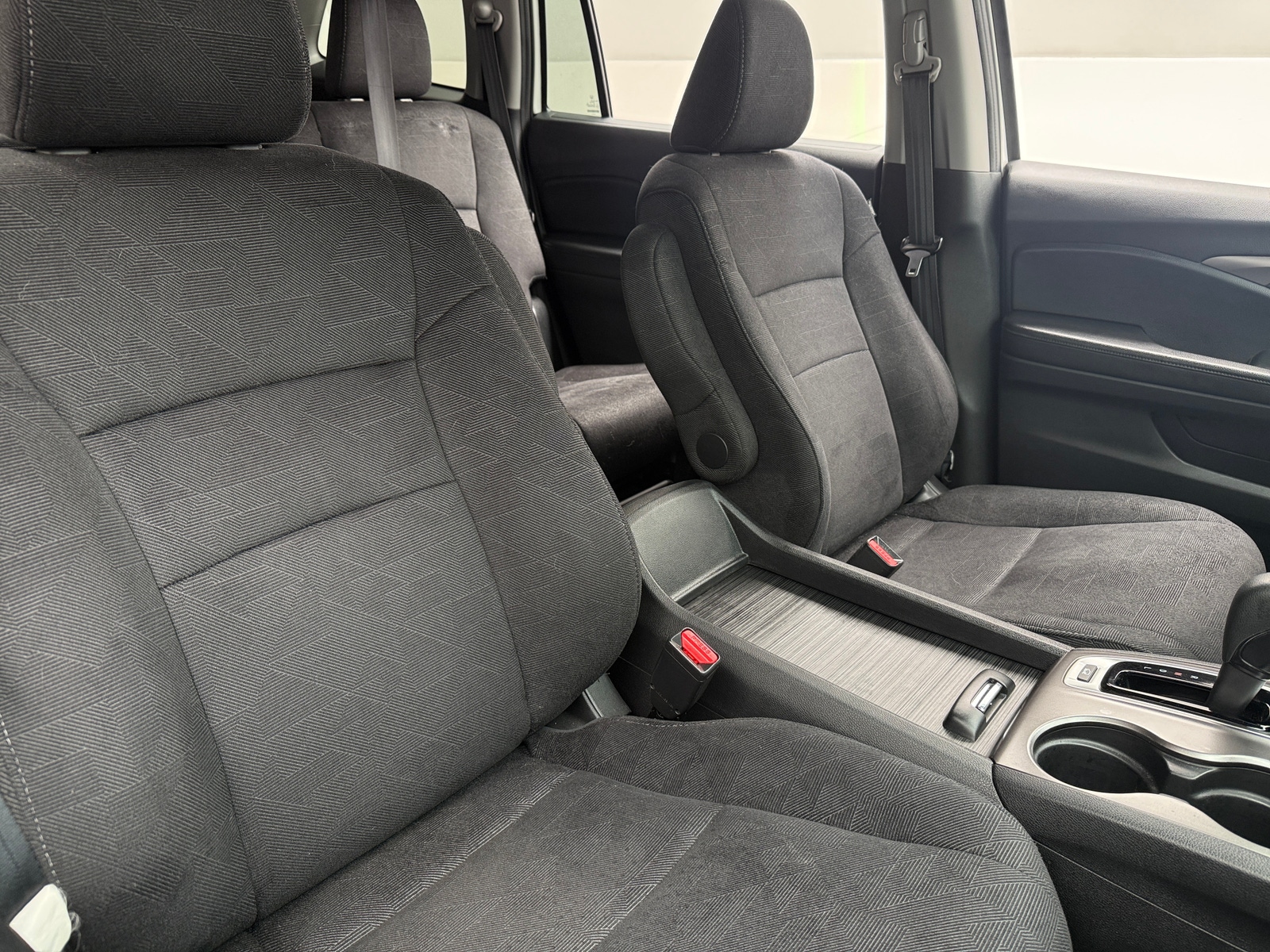 Thumbnail: 2019 Honda Pilot - 2